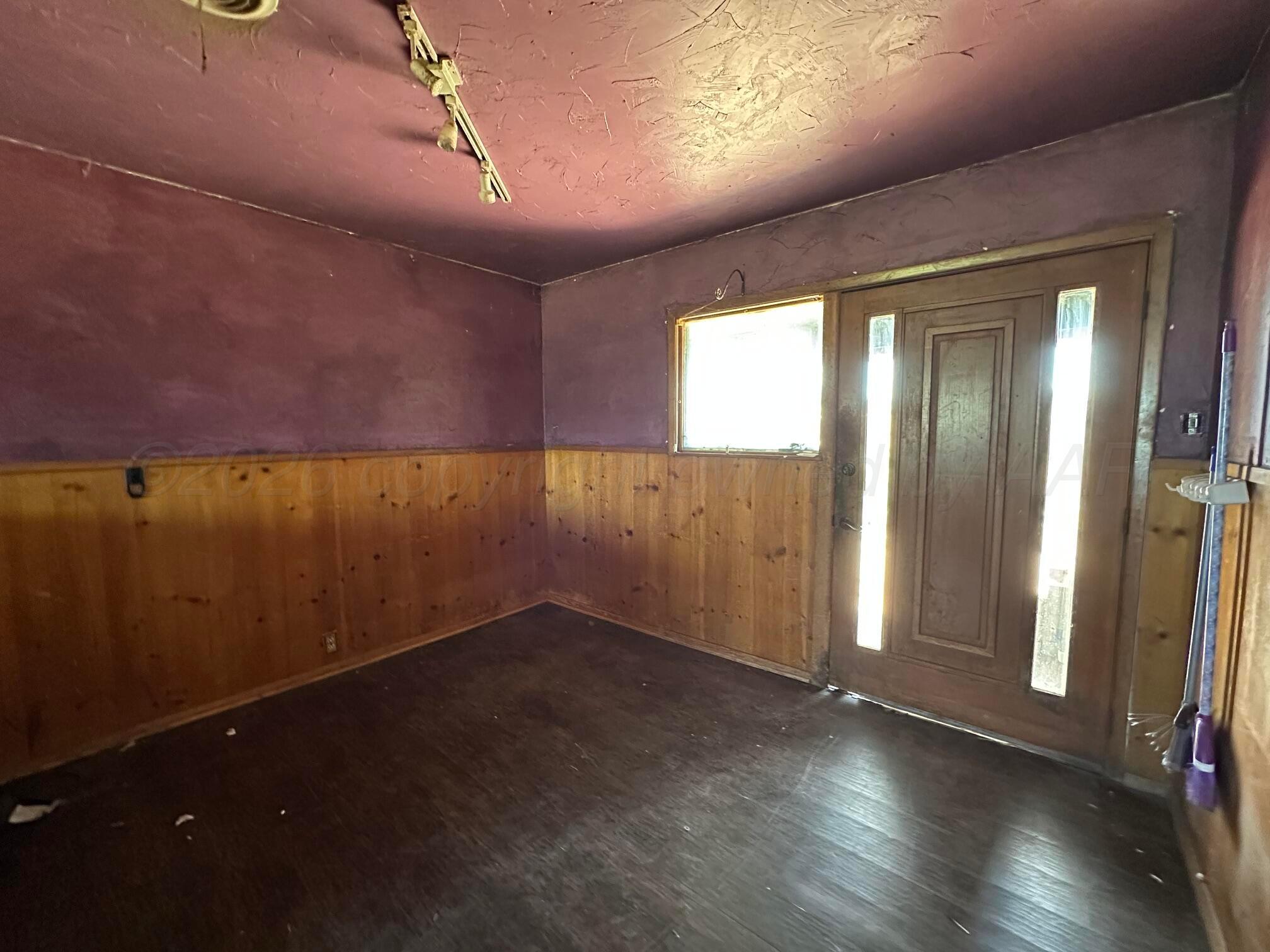 4840 Angelus Drive Property Photo 8