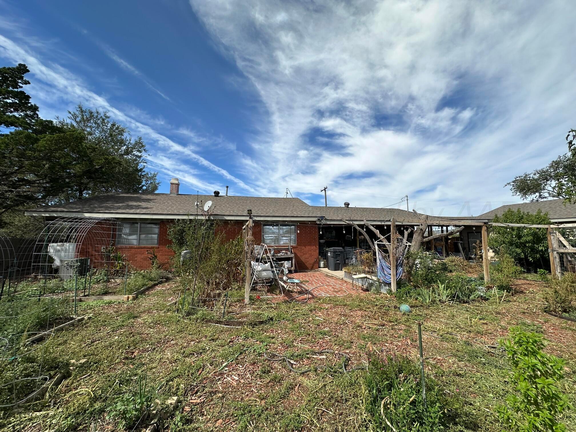4840 Angelus Drive Property Photo 9