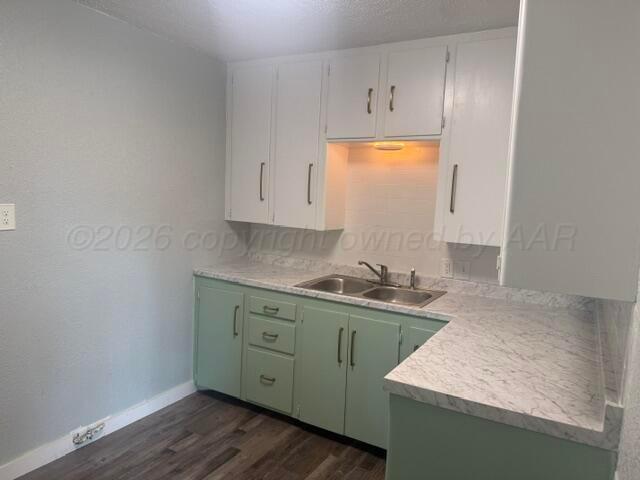 1325 N Russell Street Property Photo 11