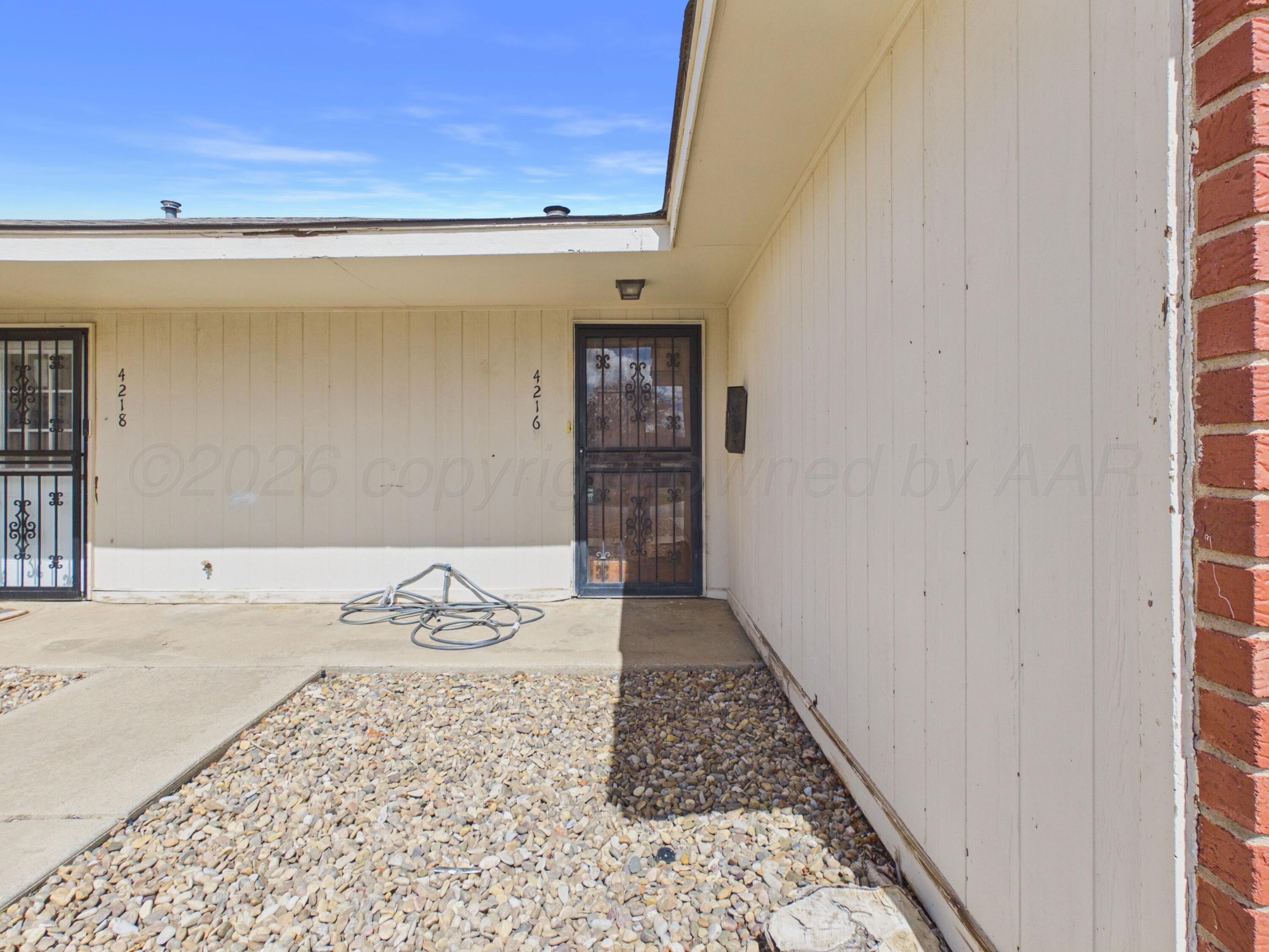 4216 Ridgecrest Circle Property Photo 2