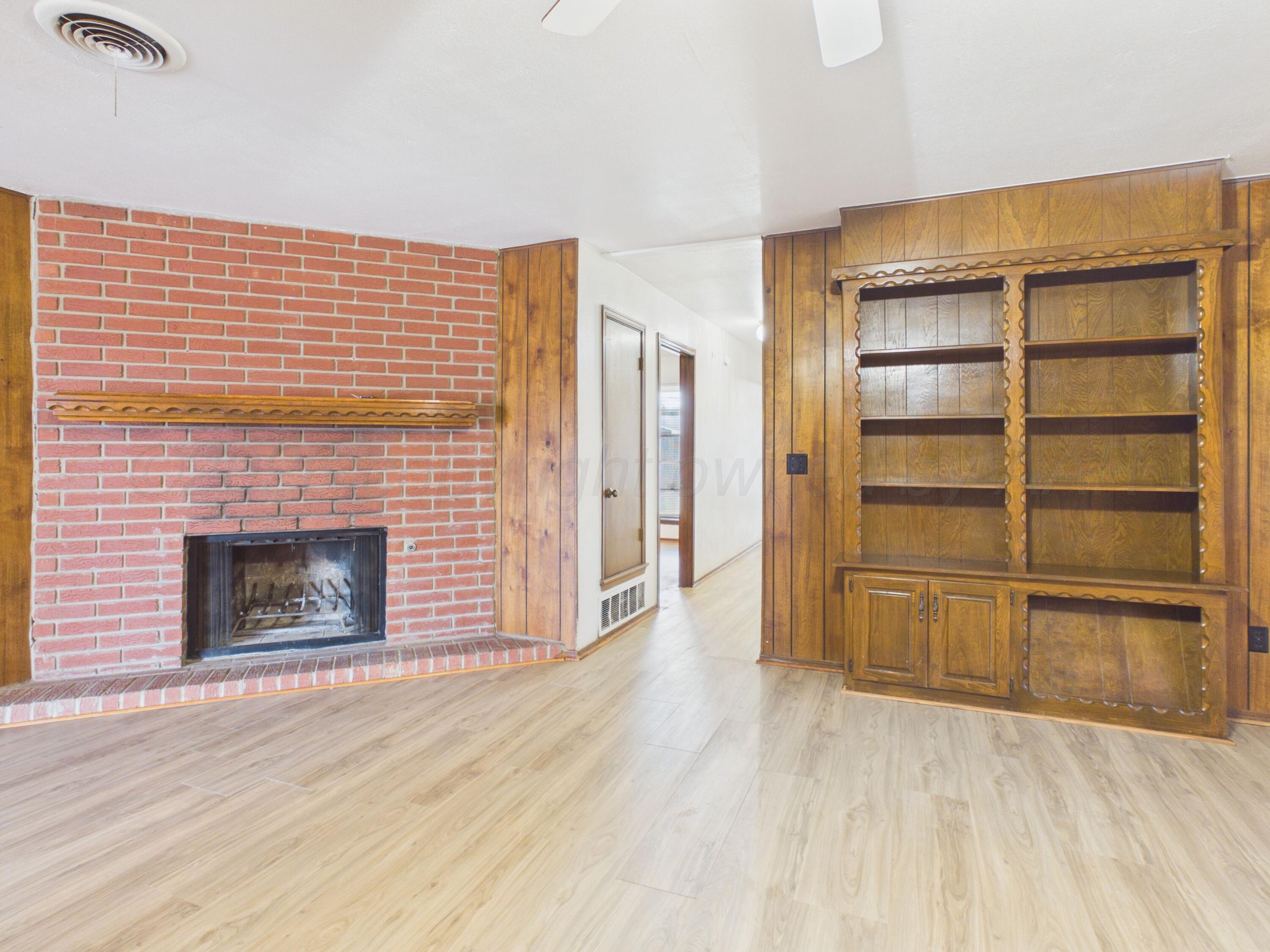 4216 Ridgecrest Circle Property Photo 6