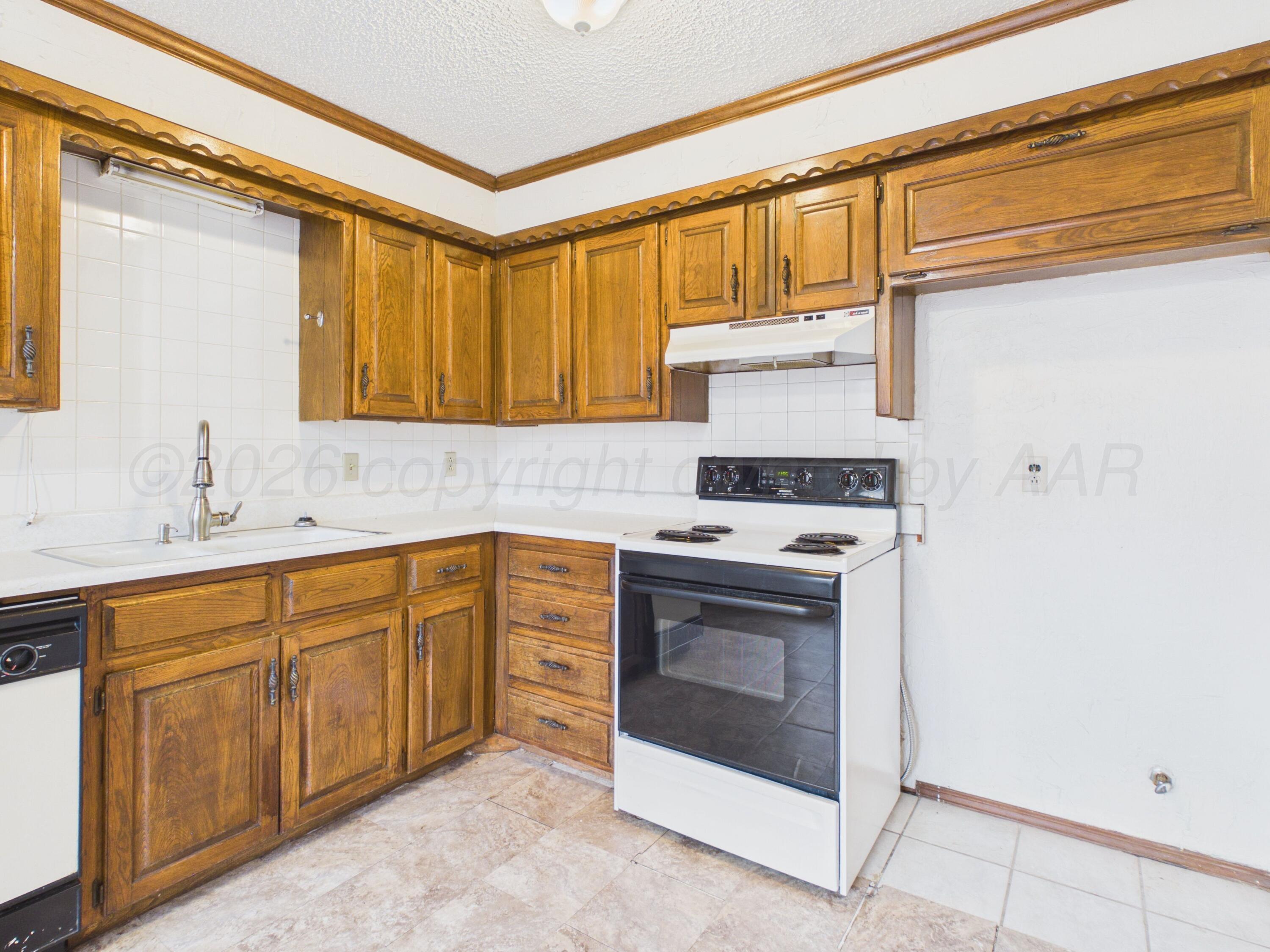 4216 Ridgecrest Circle Property Photo 10