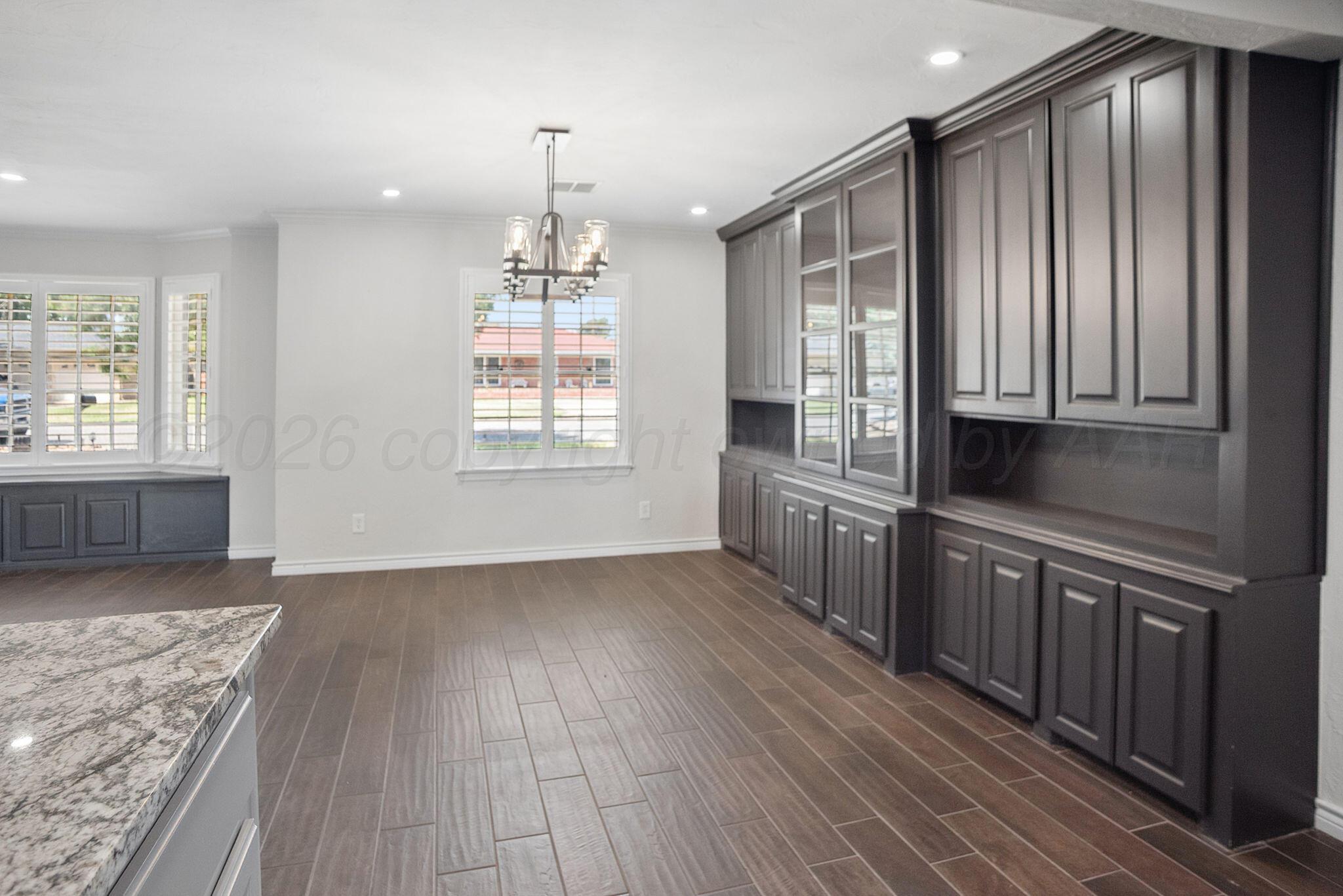 1840 N Fir Street Property Photo 6
