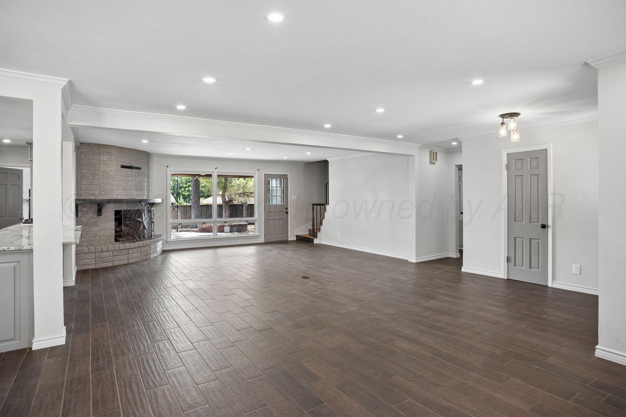 1840 N Fir Street Property Photo 14