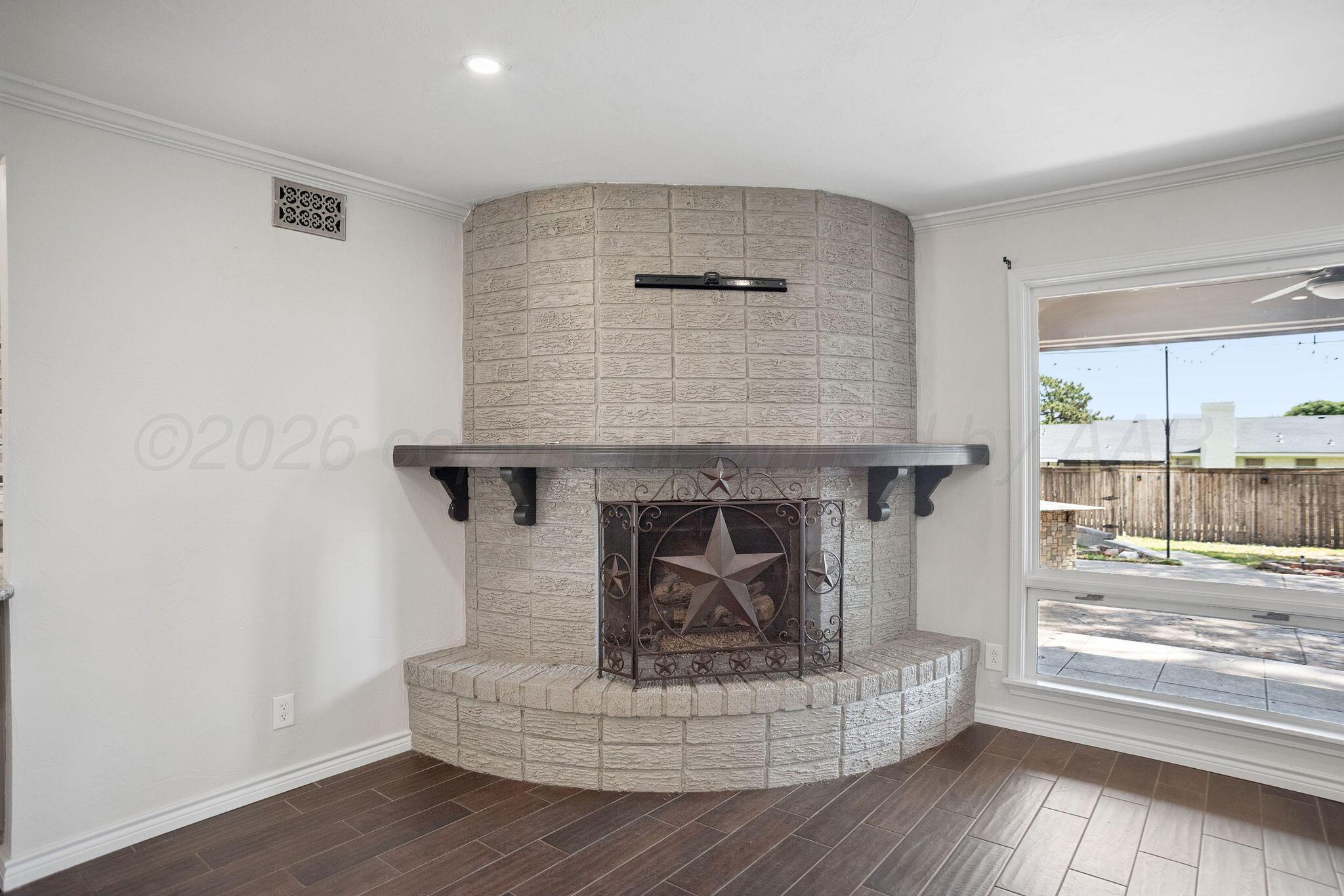 1840 N Fir Street Property Photo 16
