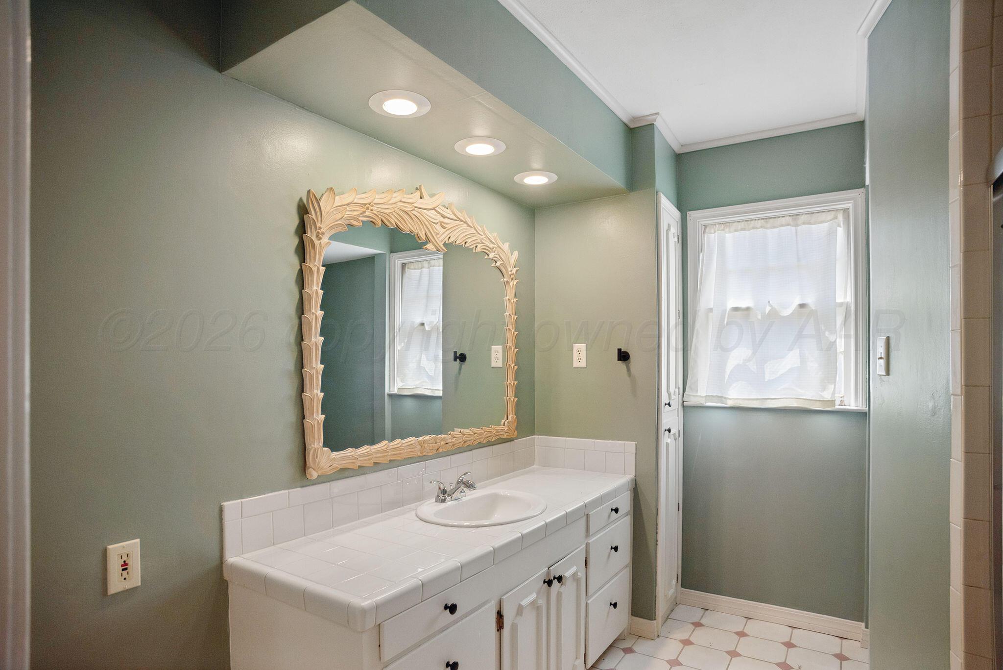 1840 N Fir Street Property Photo 25