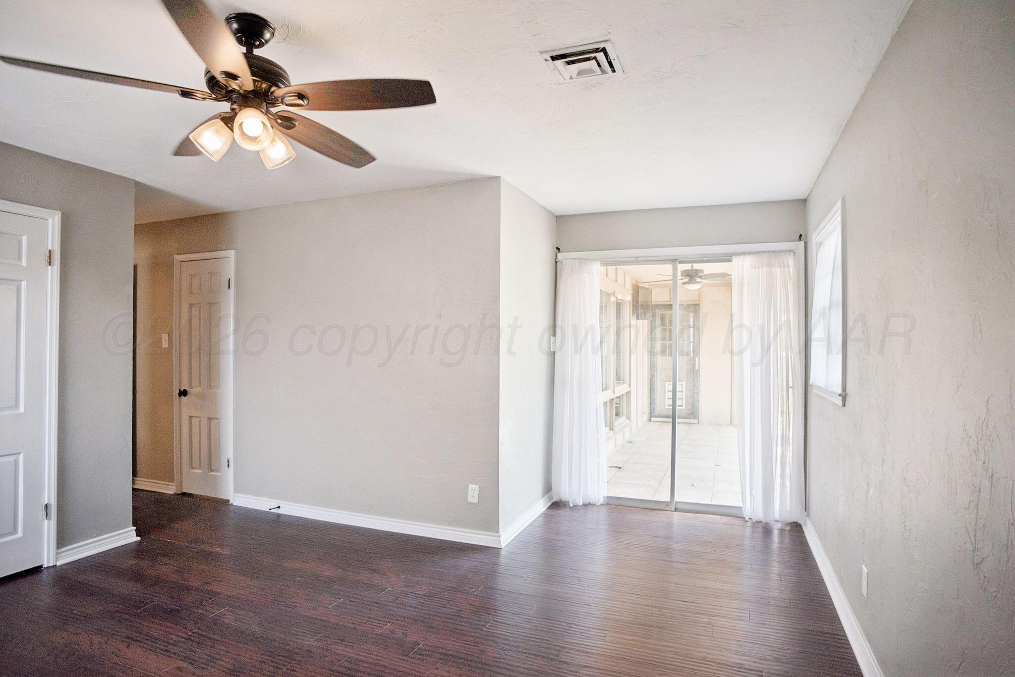 1840 N Fir Street Property Photo 30