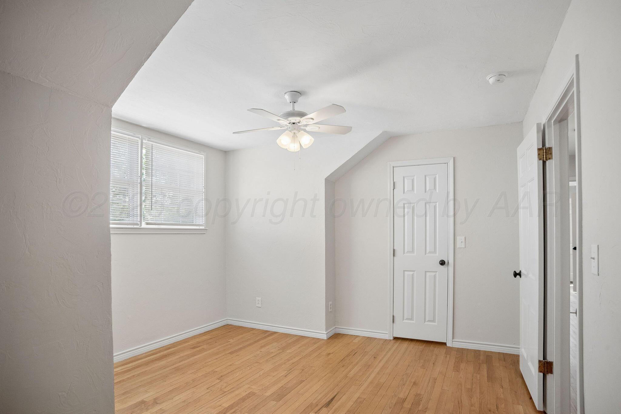 1840 N Fir Street Property Photo 38