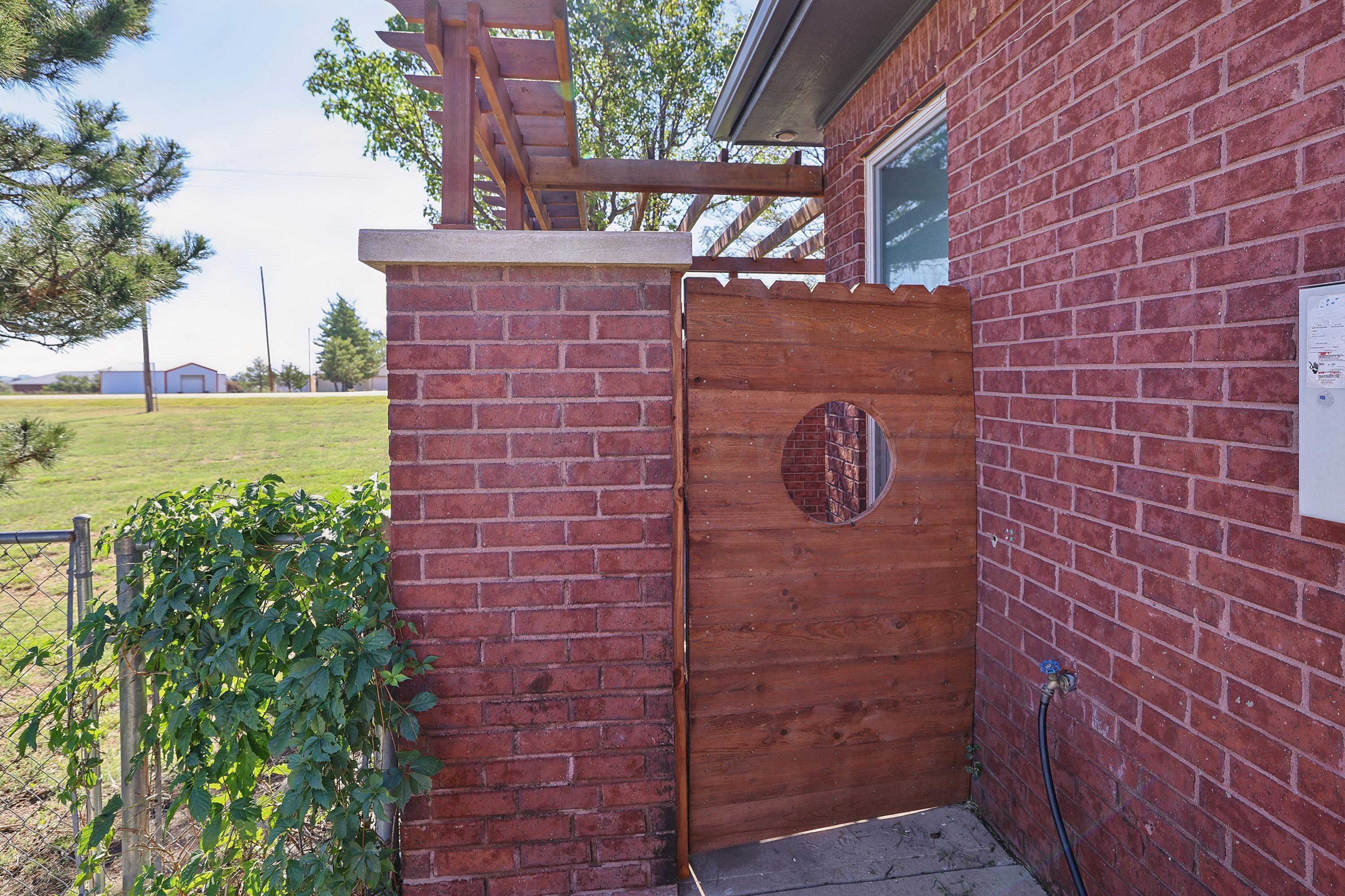 1201 N Dowell Road Property Photo 25