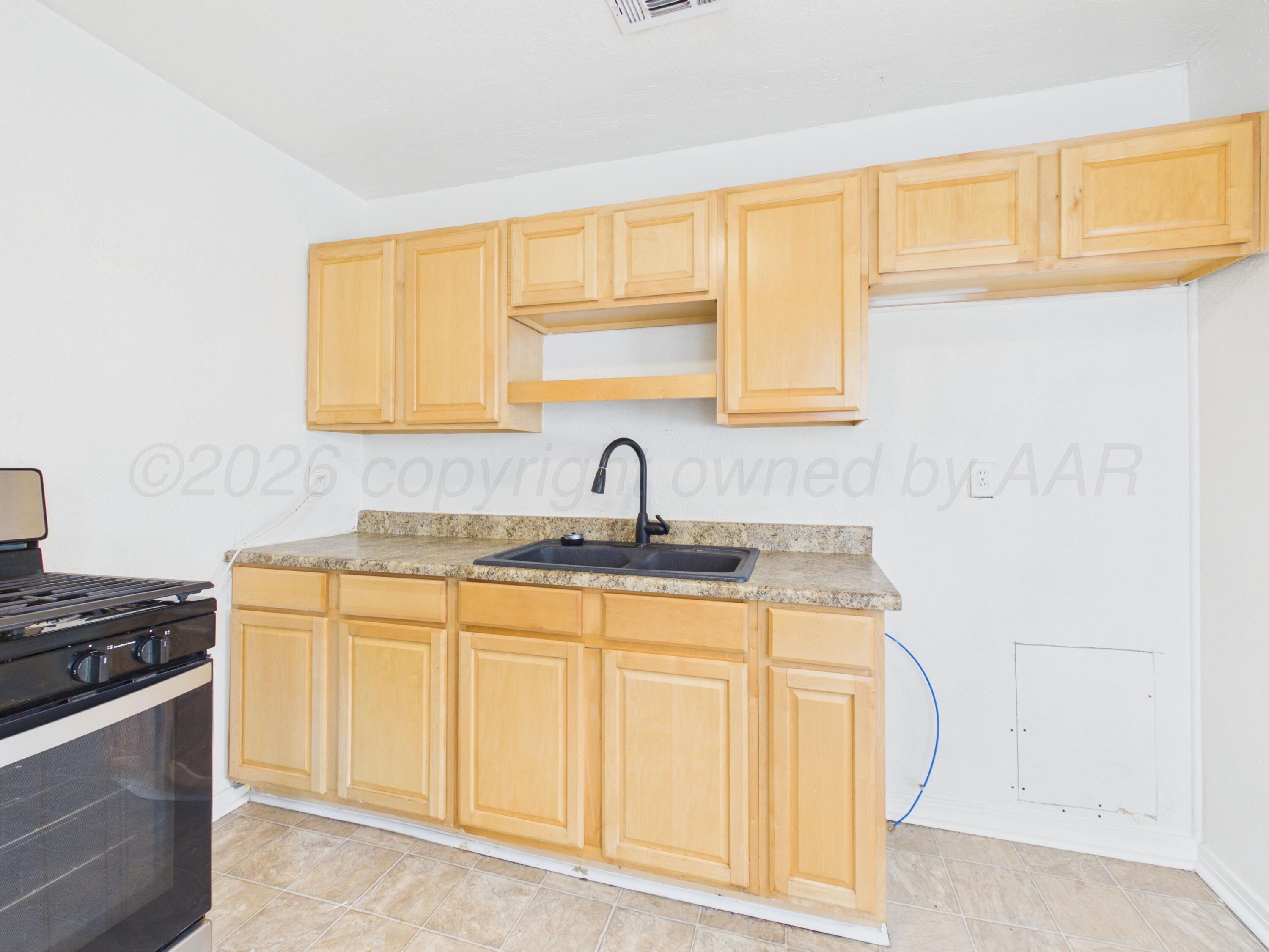 4646 Bowie Street Property Photo 7