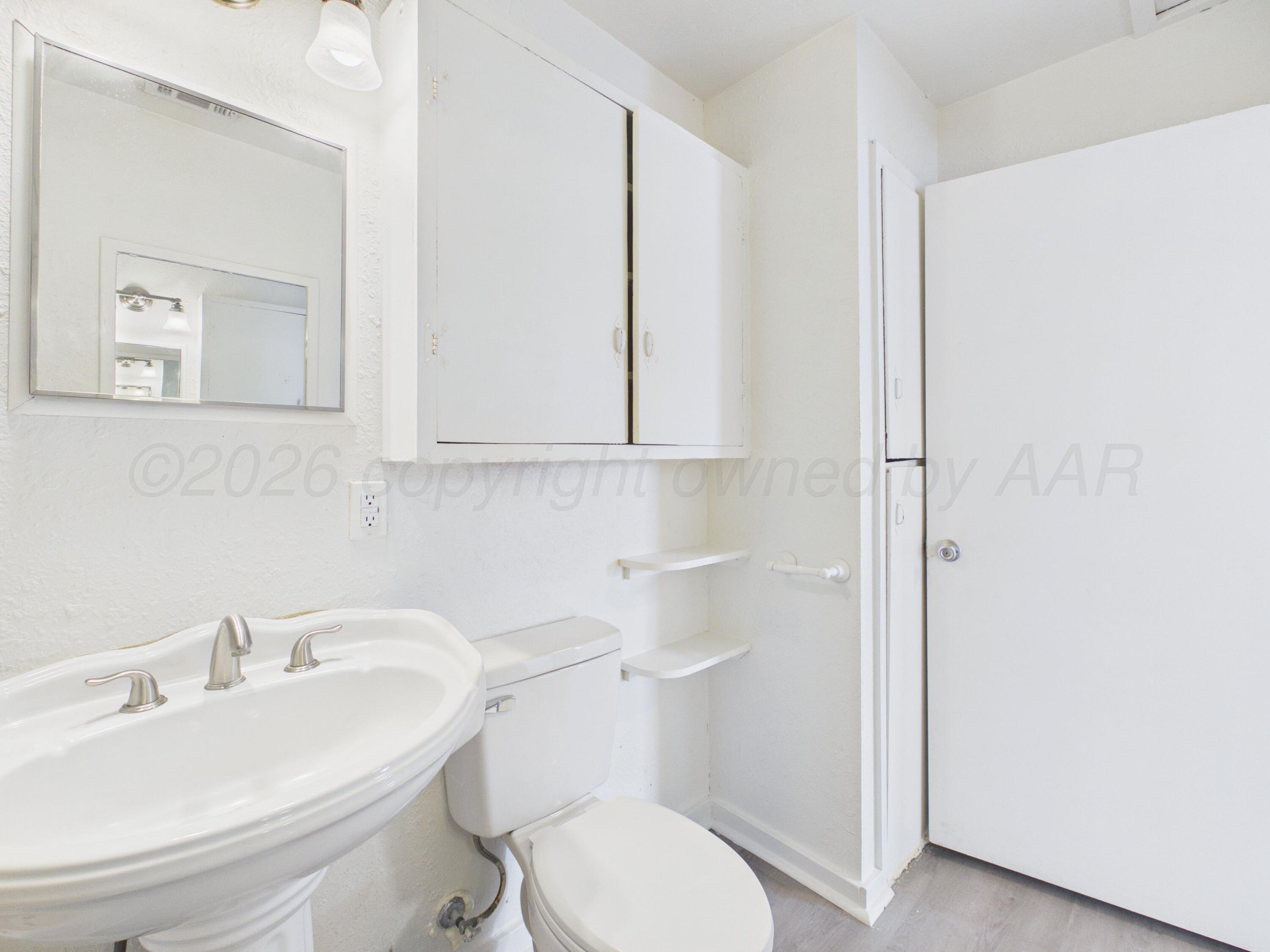 4646 Bowie Street Property Photo 10
