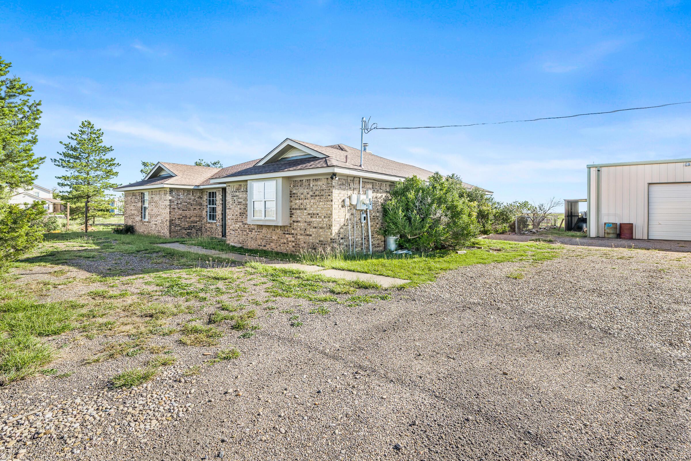7801 Bushland Road Property Photo 3