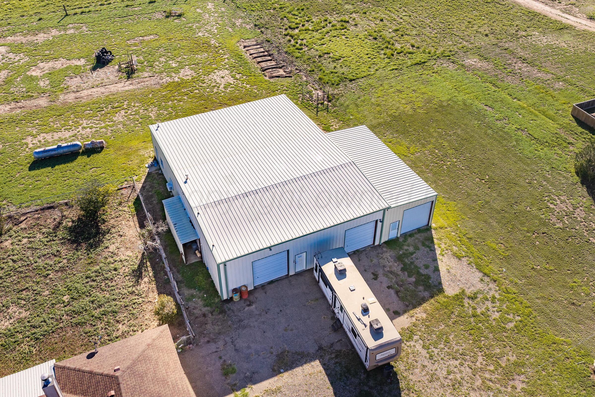 7801 Bushland Road Property Photo 6