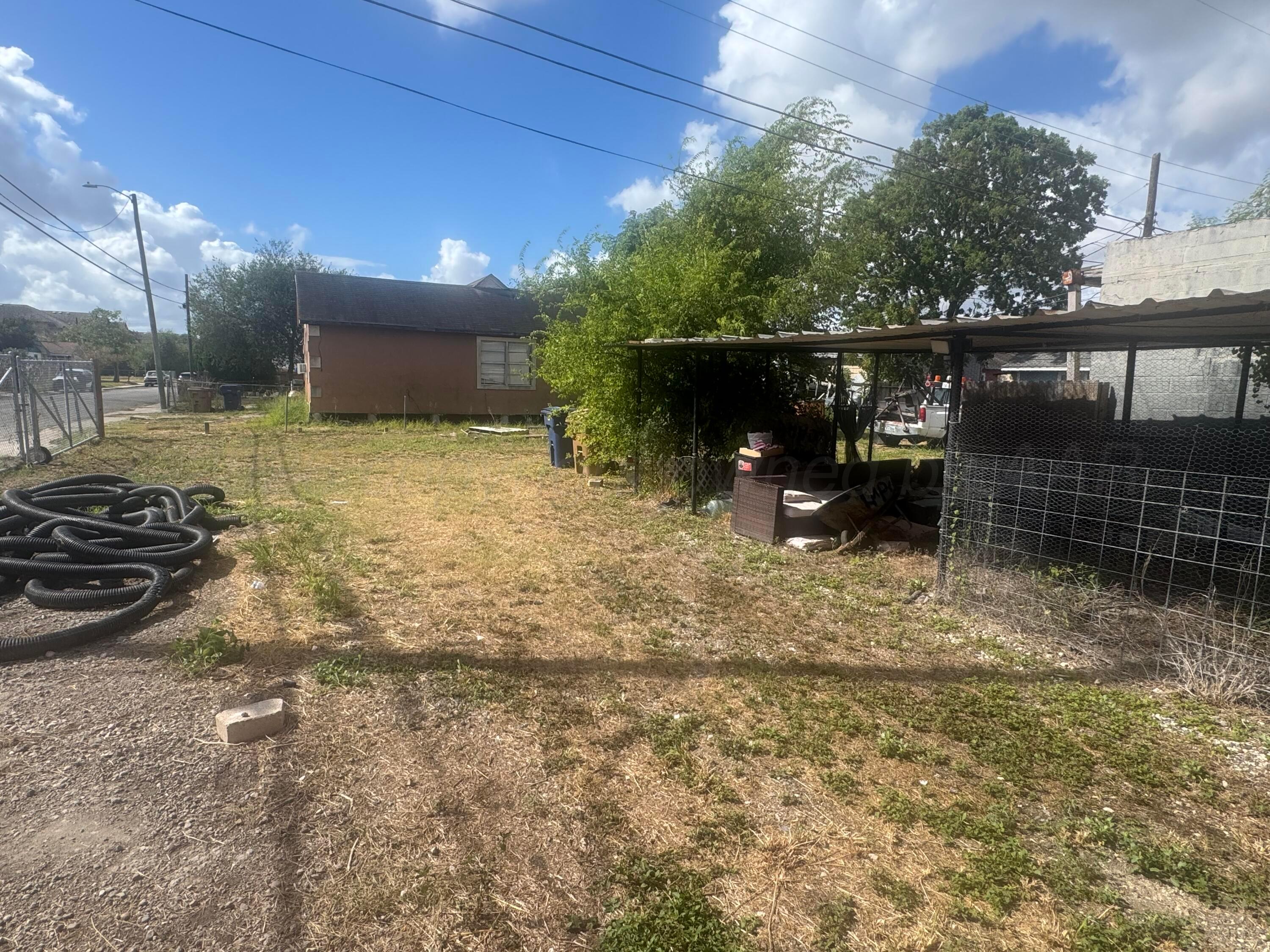3017 Morgan Avenue Property Photo 4