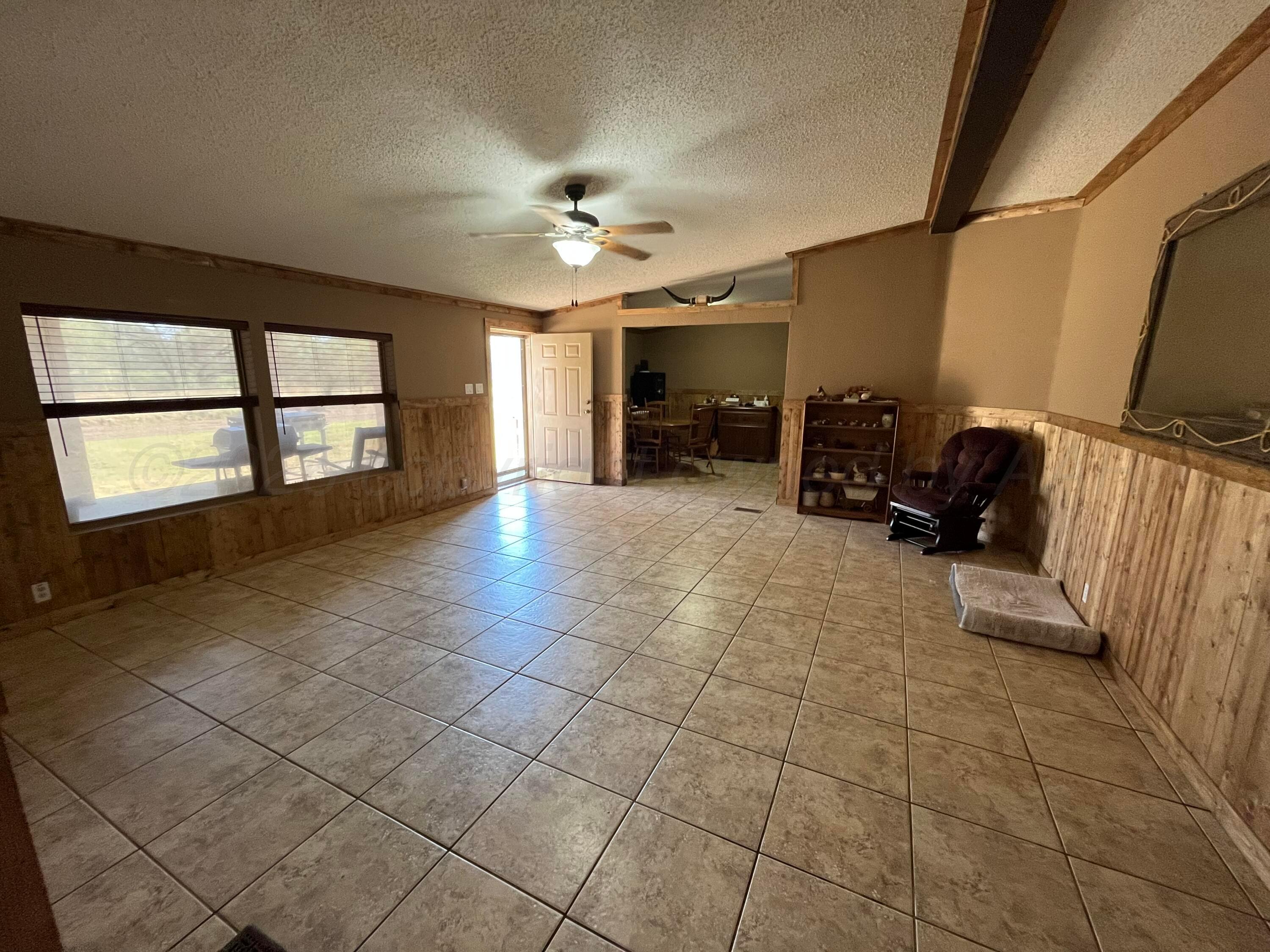1100 Avenue A Property Photo 5