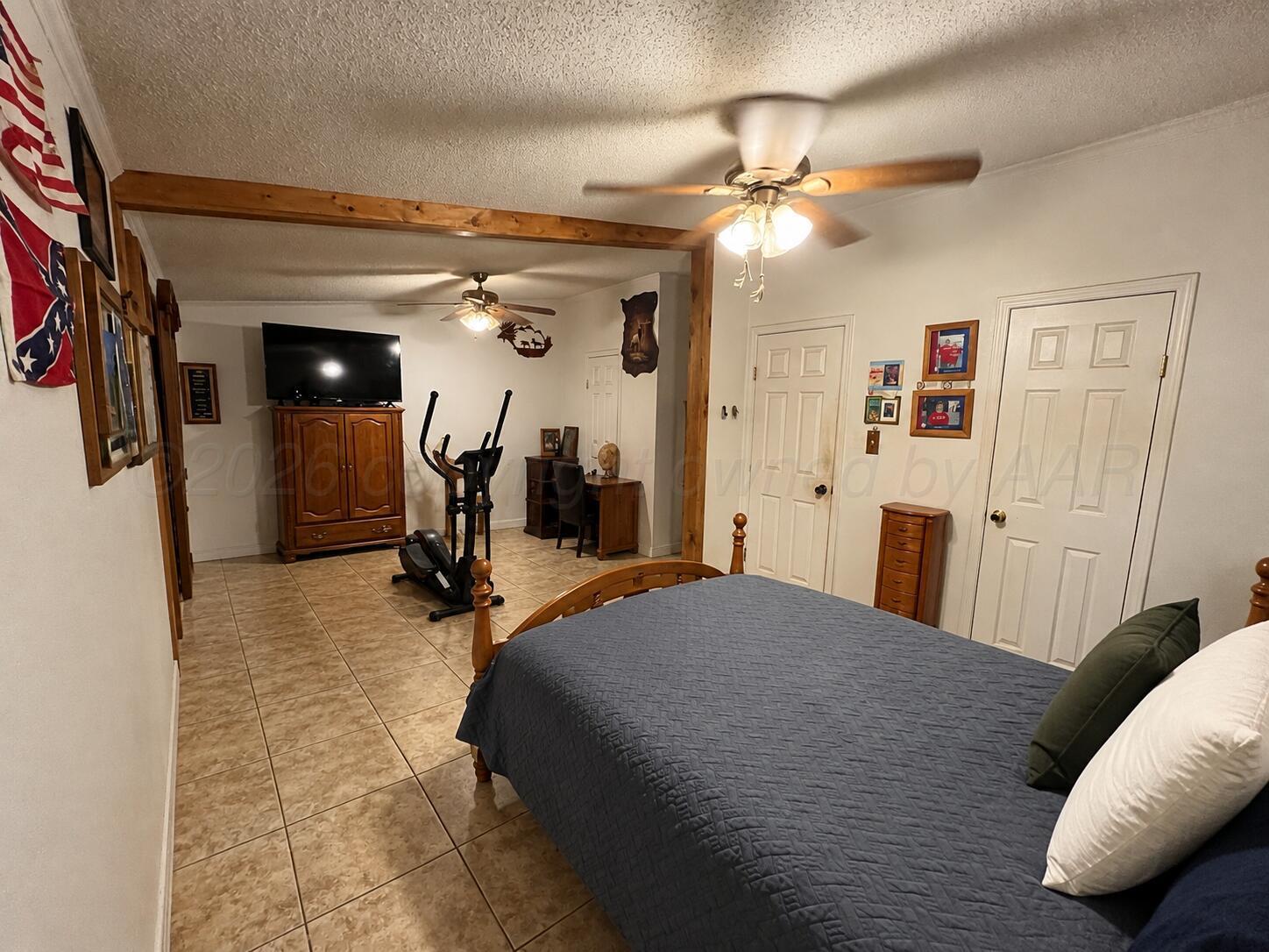 1100 Avenue A Property Photo 18