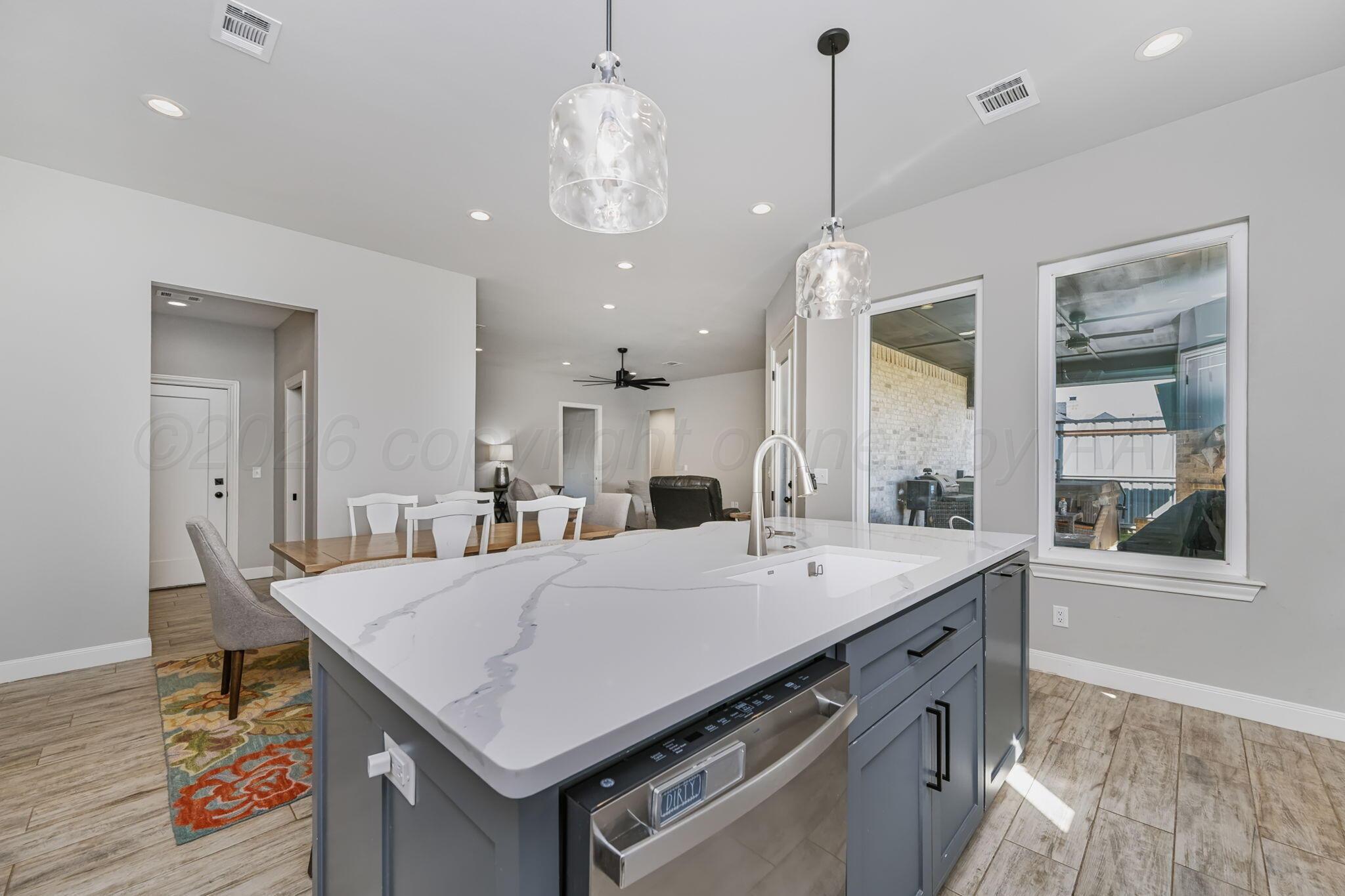9551 Wimberly Falls Drive Property Photo 8