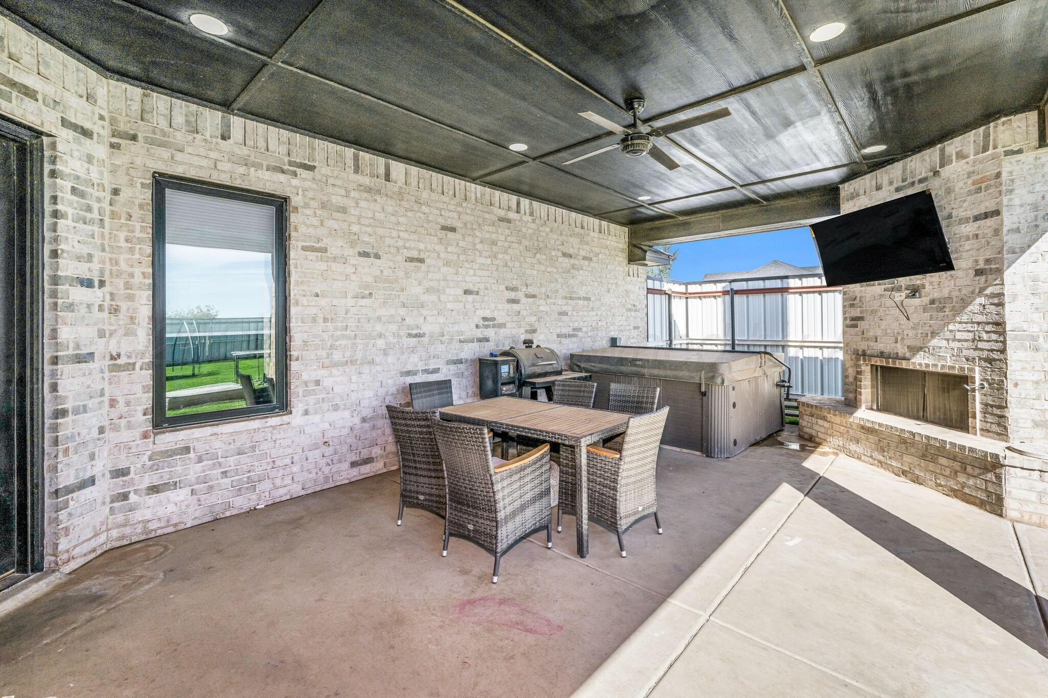 9551 Wimberly Falls Drive Property Photo 26