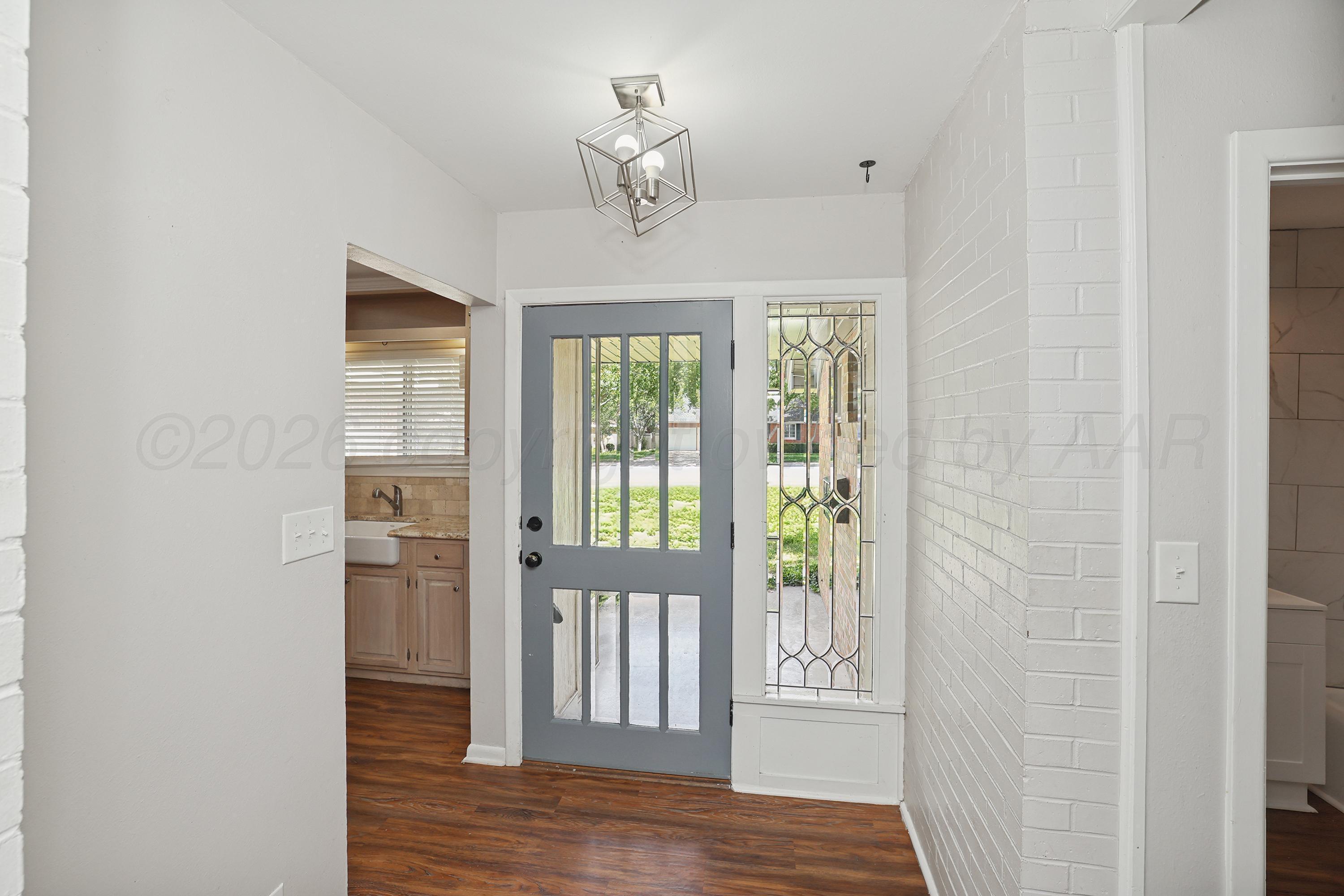 3704 Paramount Property Photo 4