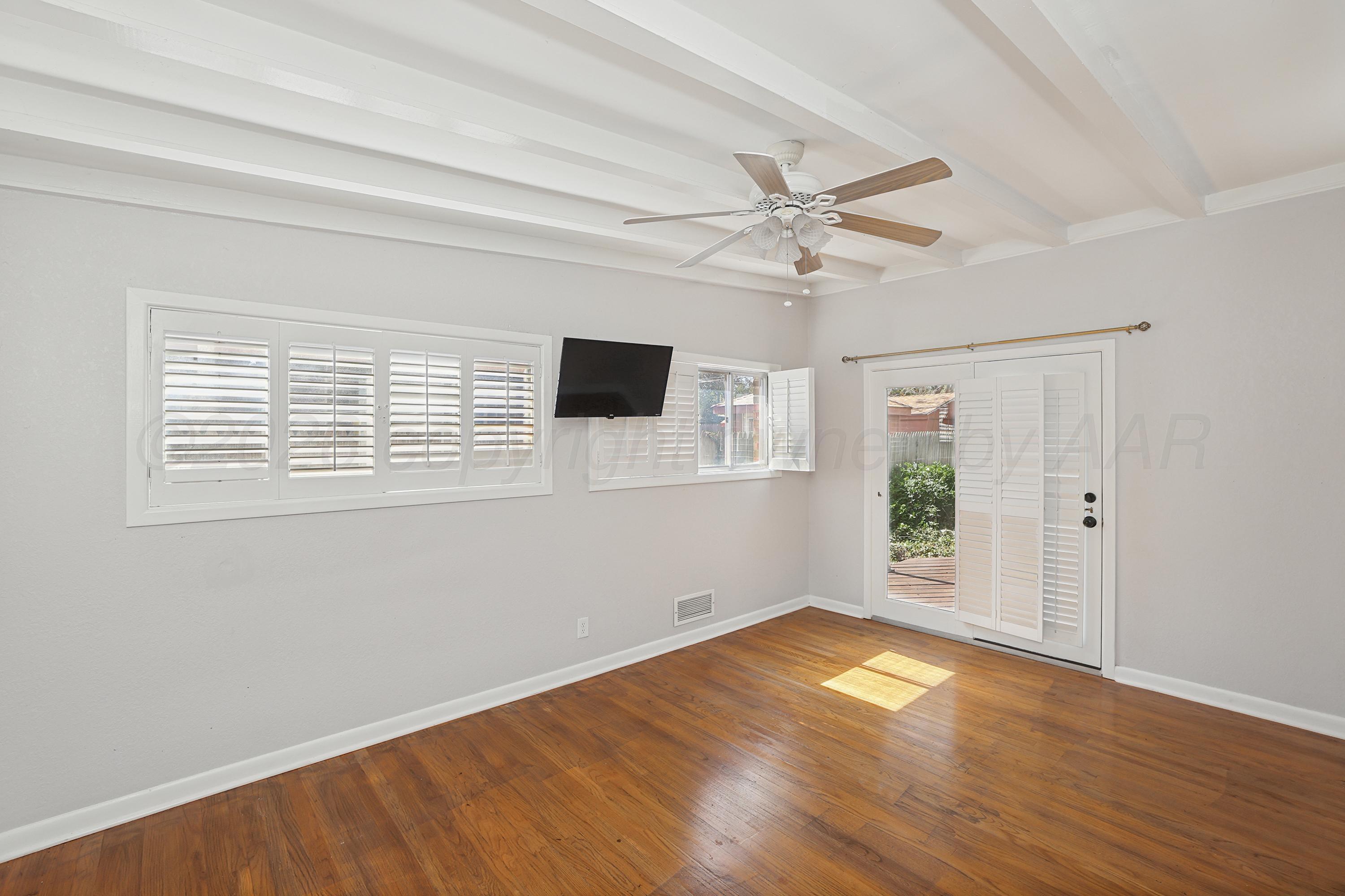 3704 Paramount Property Photo 18
