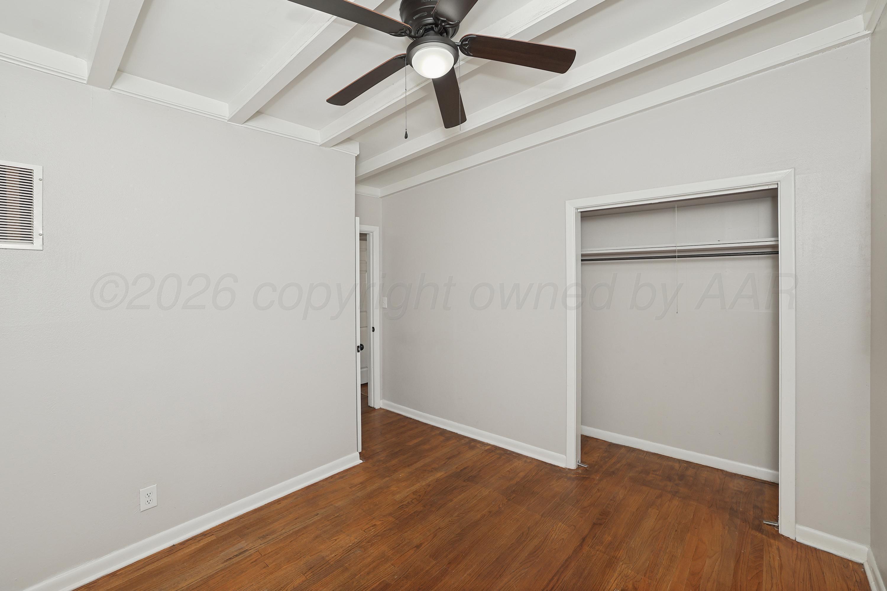 3704 Paramount Property Photo 21