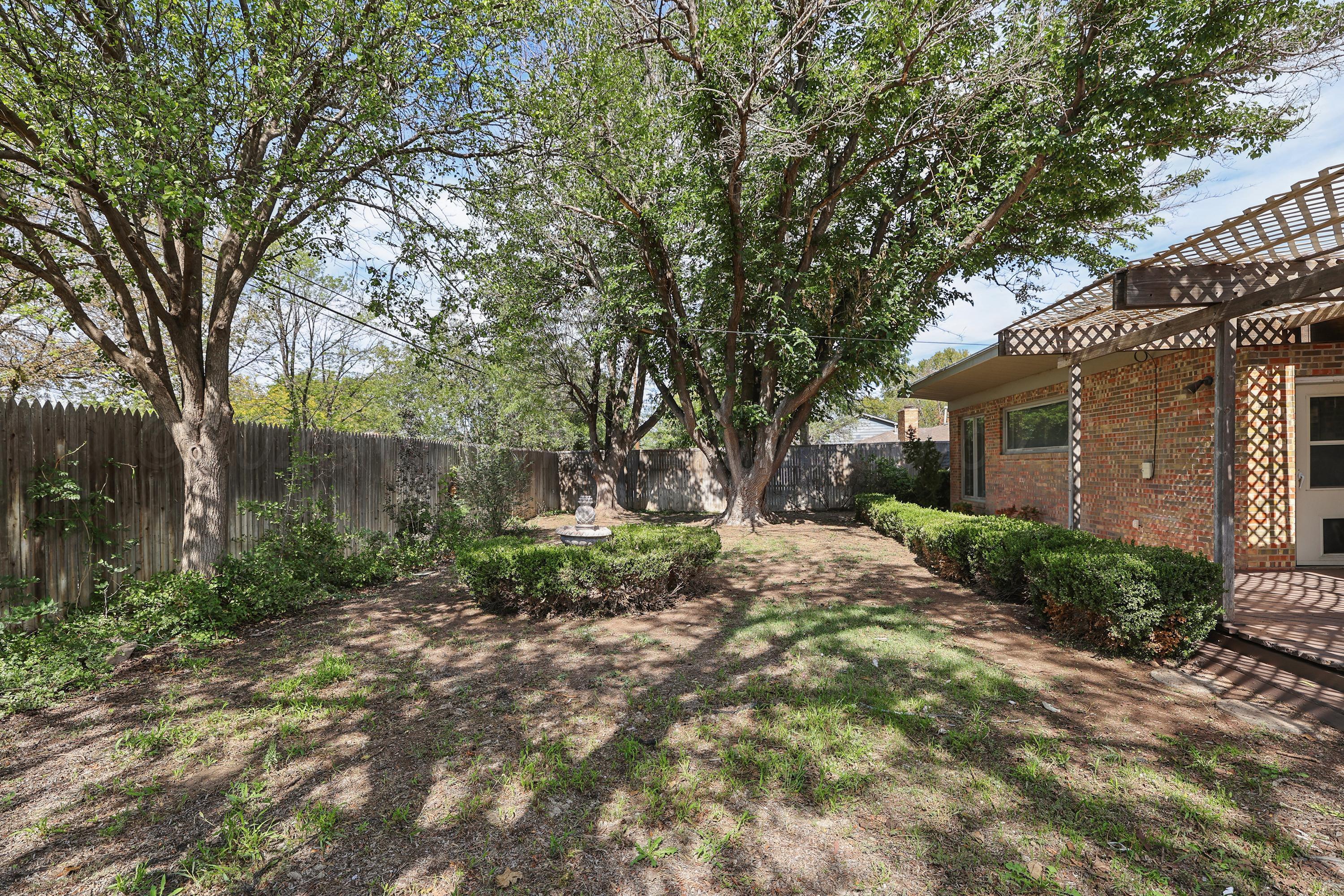 3704 Paramount Property Photo 29
