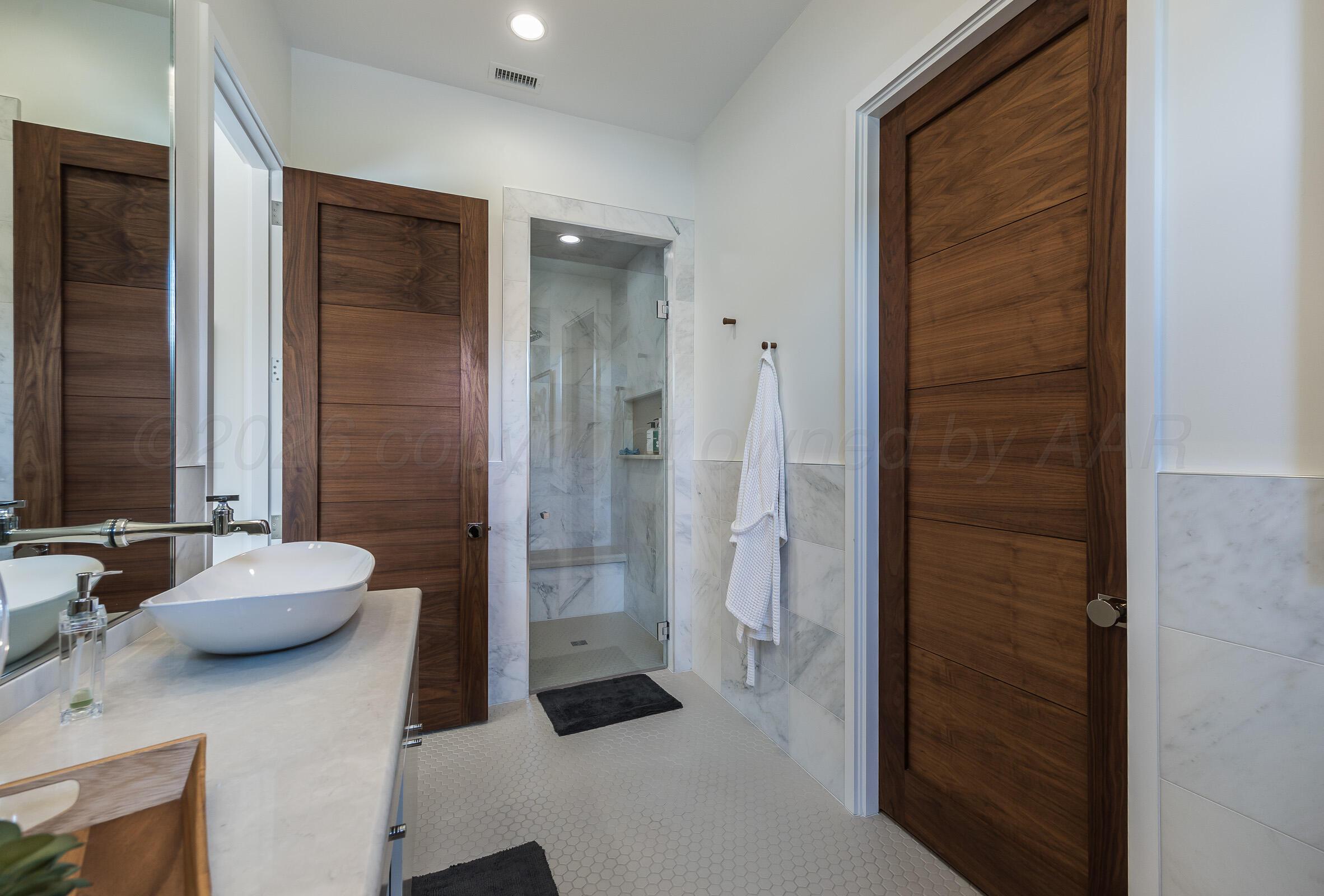 7904 Valcour Drive Property Photo 48