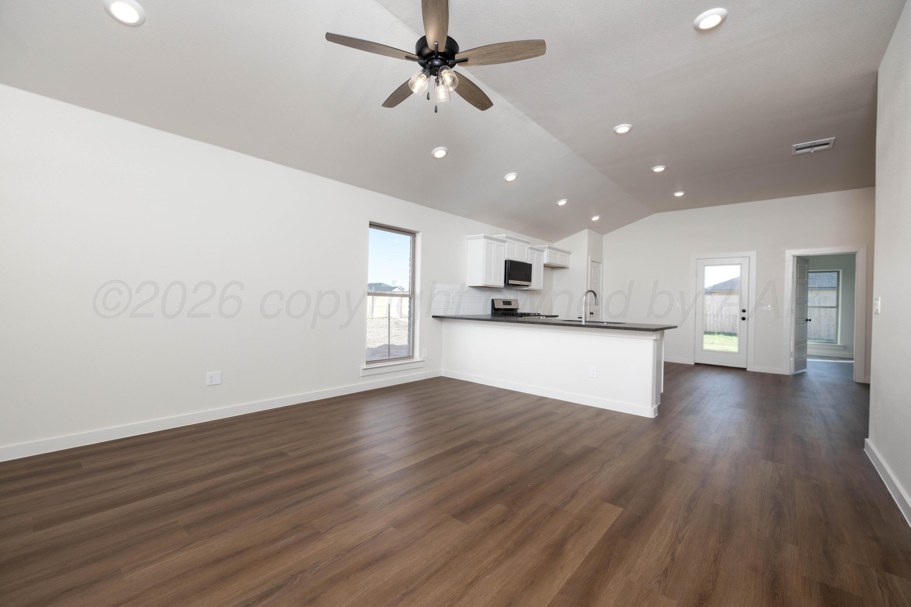 9105 Trapper Trail Property Photo 4