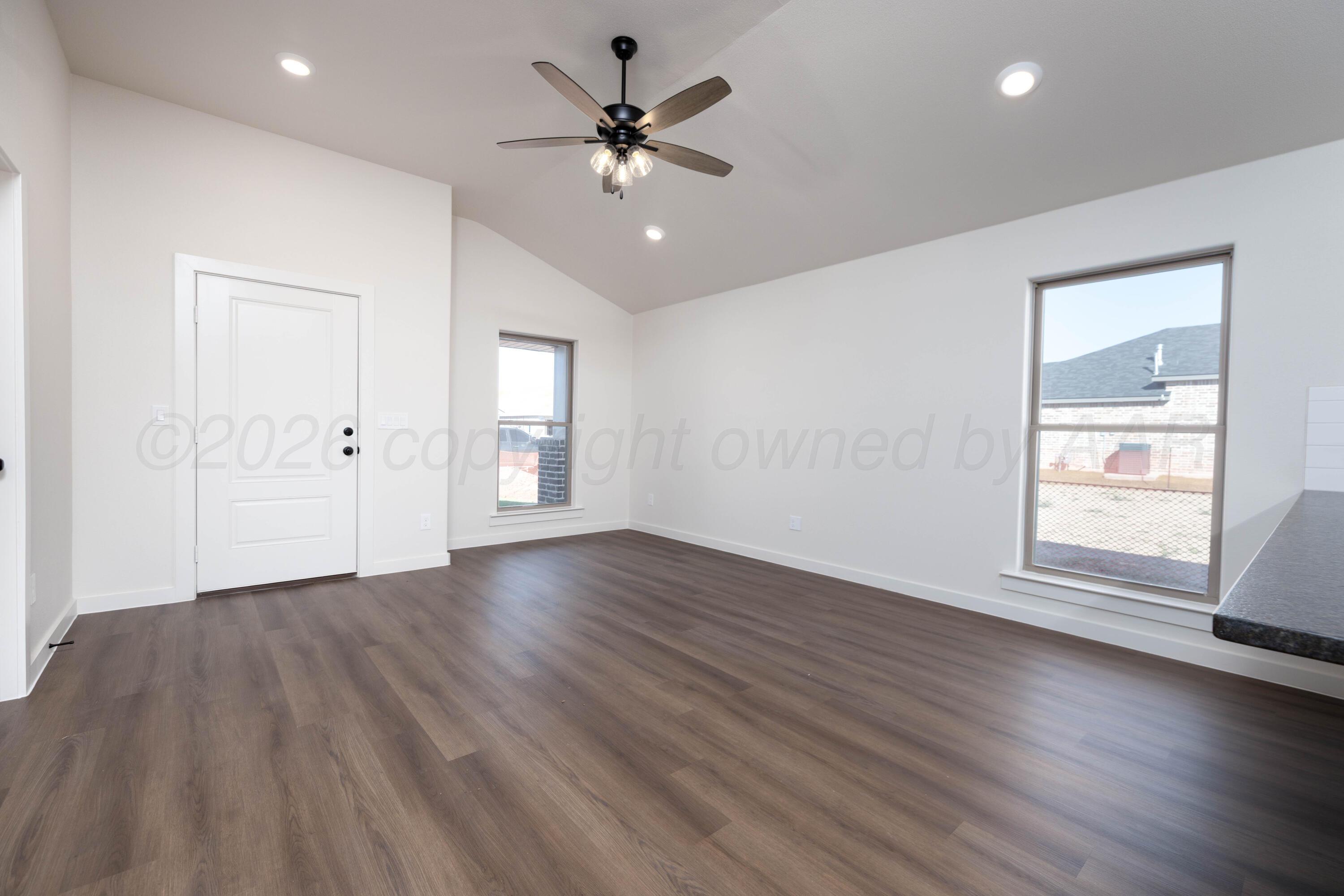 9105 Trapper Trail Property Photo 5