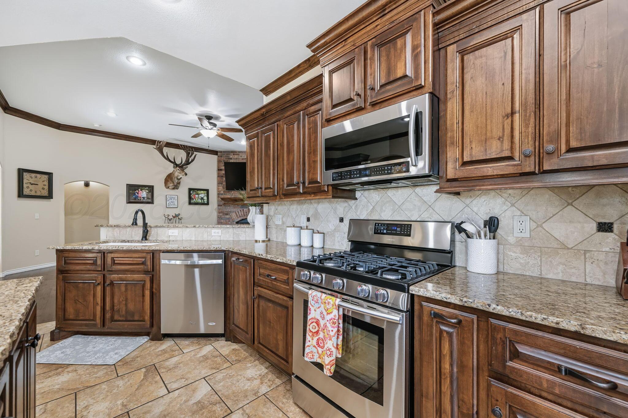 18200 Sundancer Property Photo 10