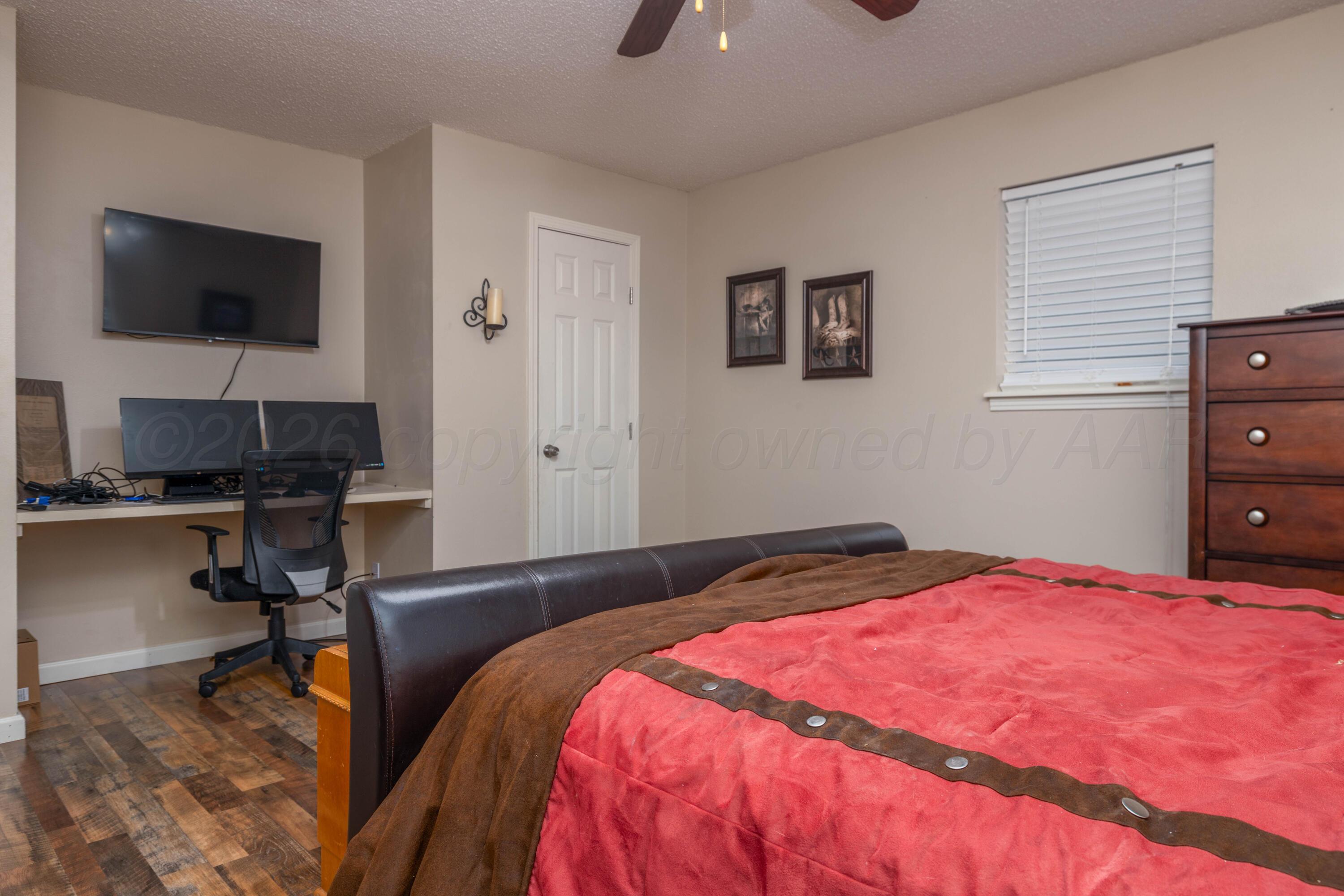 415 N Shore Drive Property Photo 23