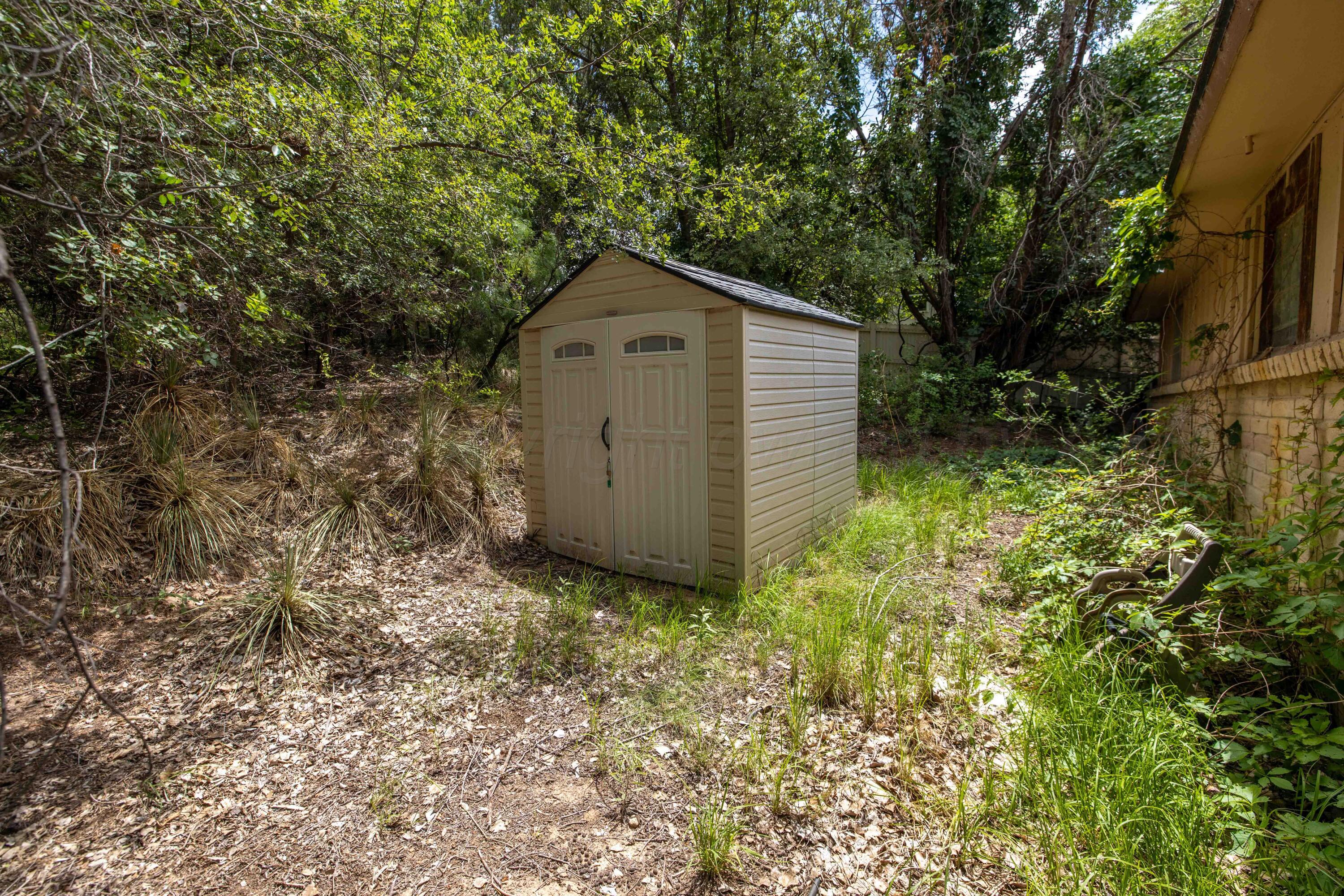 415 N Shore Drive Property Photo 33