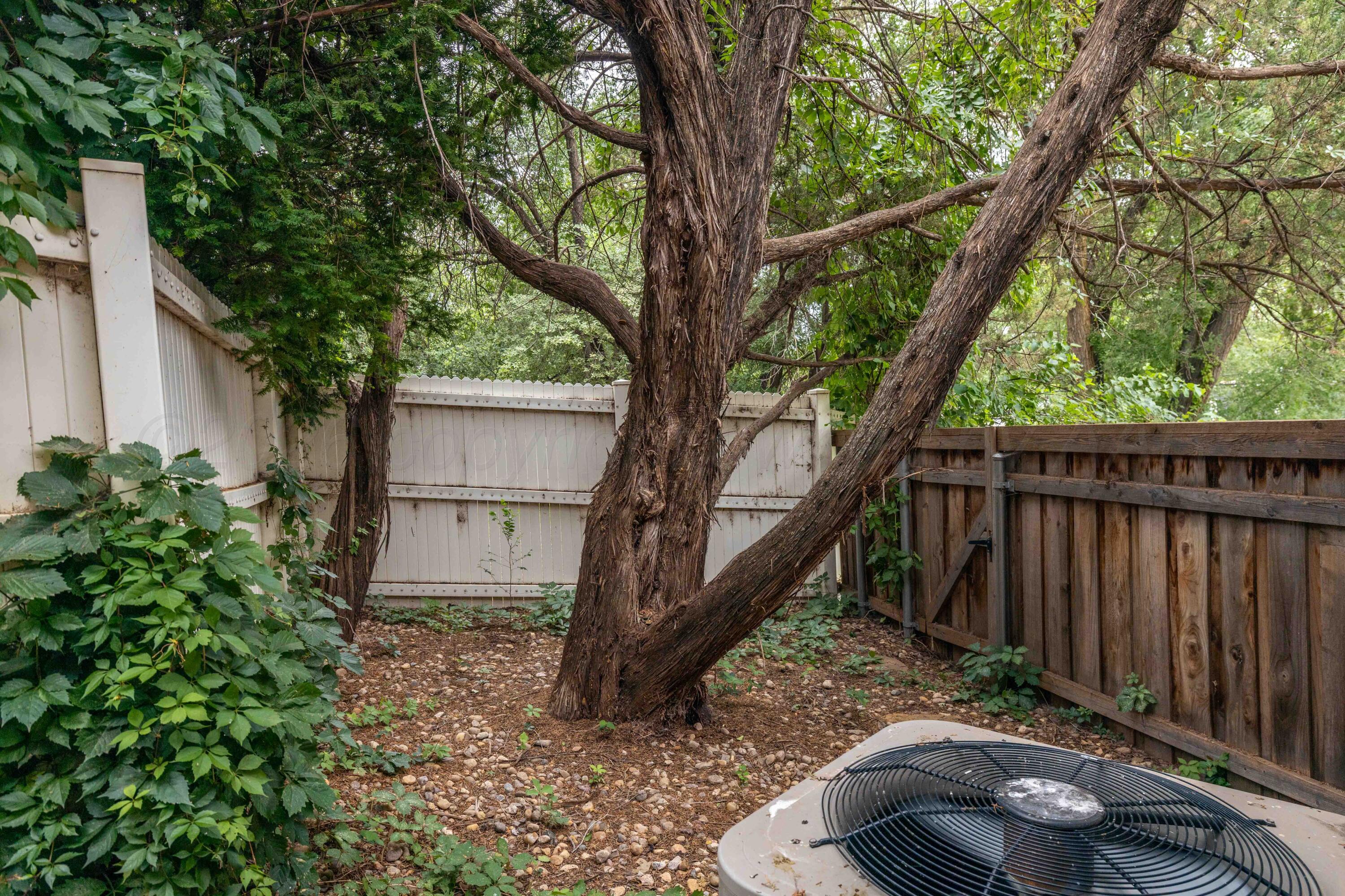 415 N Shore Drive Property Photo 34