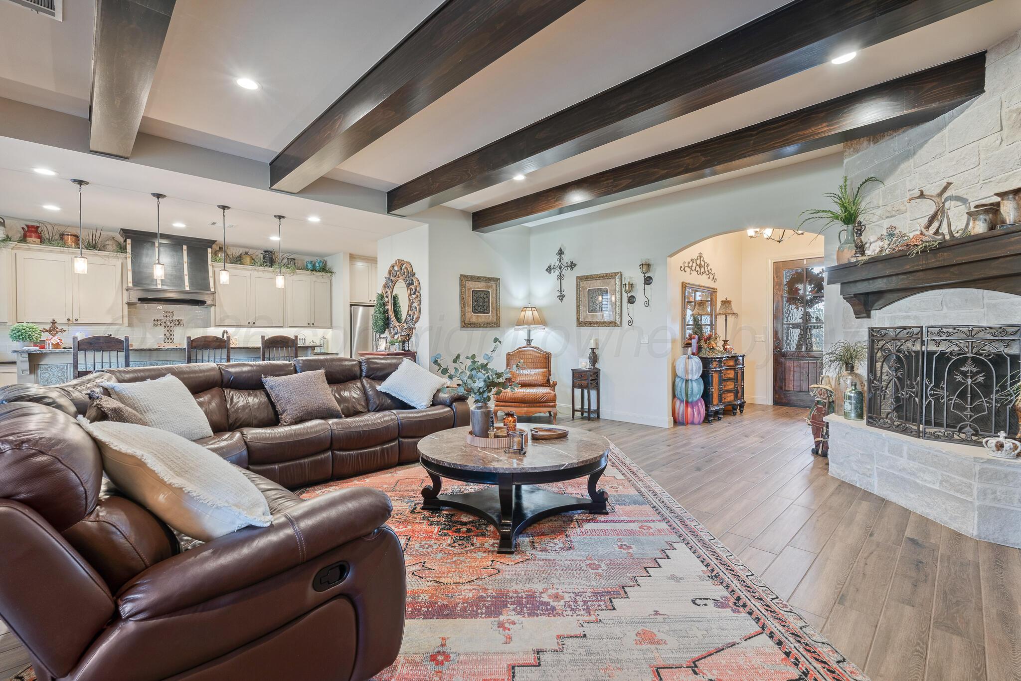18 Backus Lane Property Photo 11