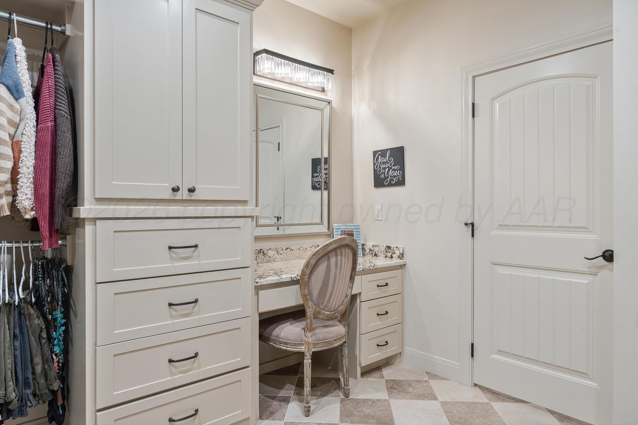18 Backus Lane Property Photo 19