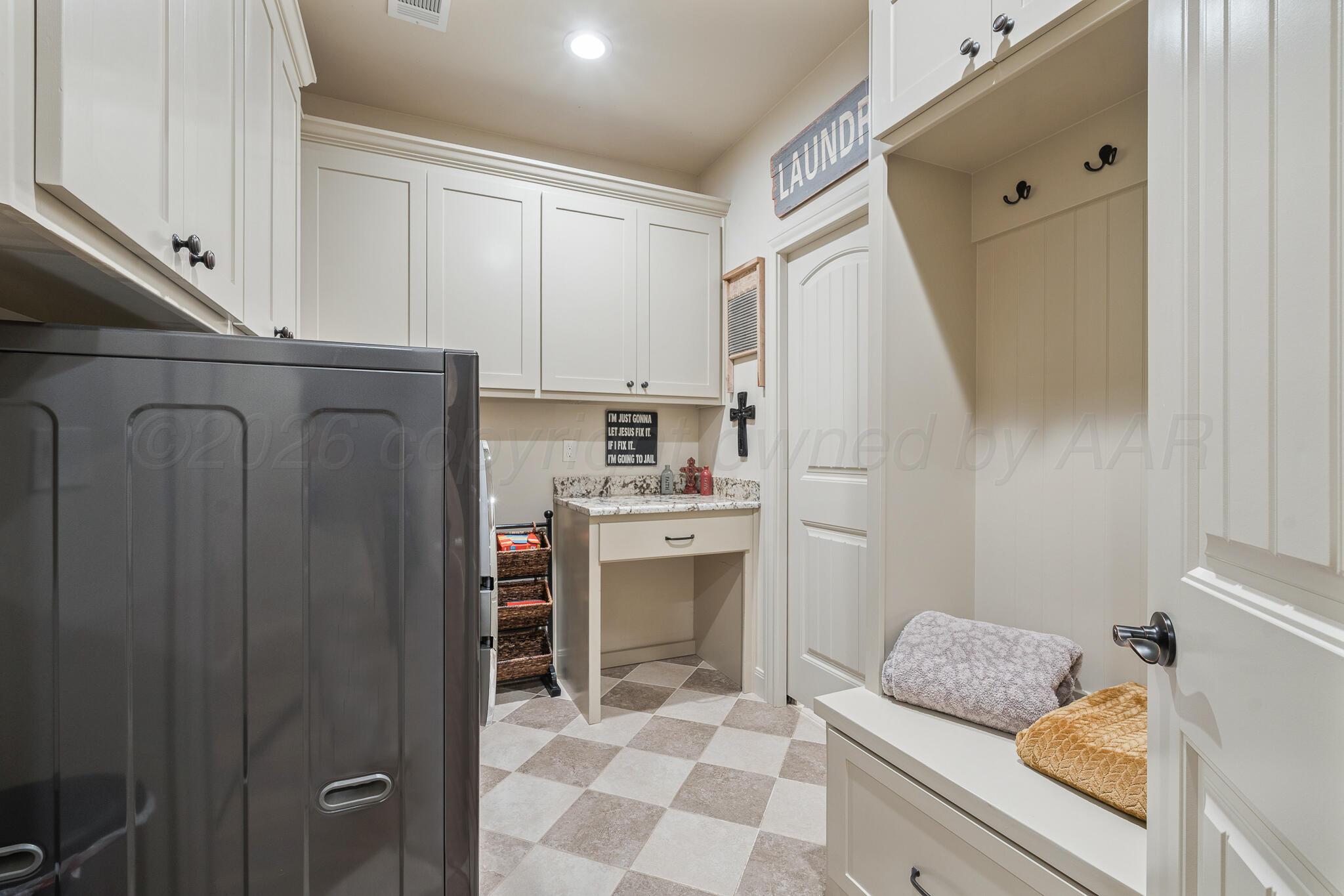 18 Backus Lane Property Photo 27
