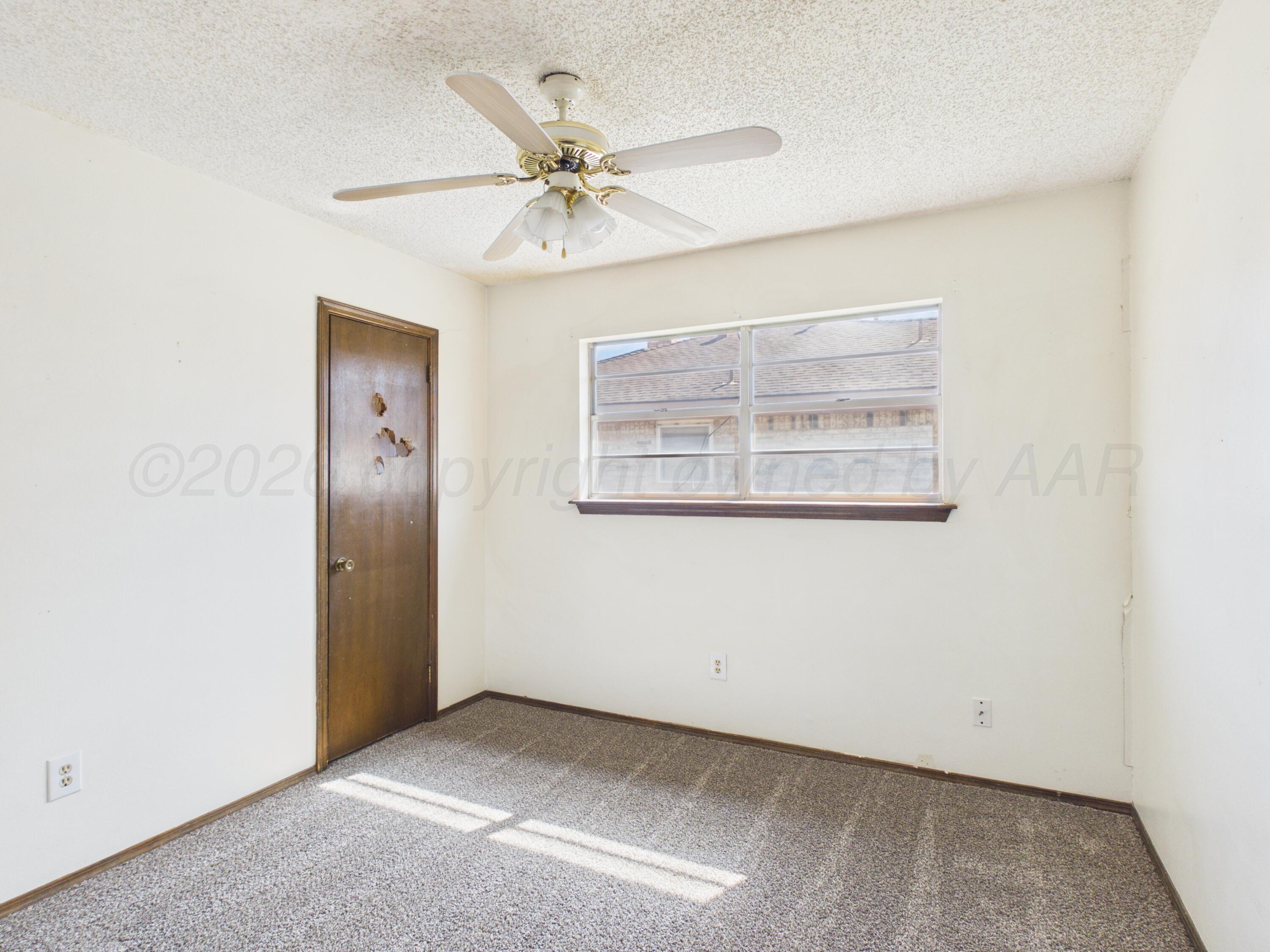 1105 Mills Avenue Property Photo 12
