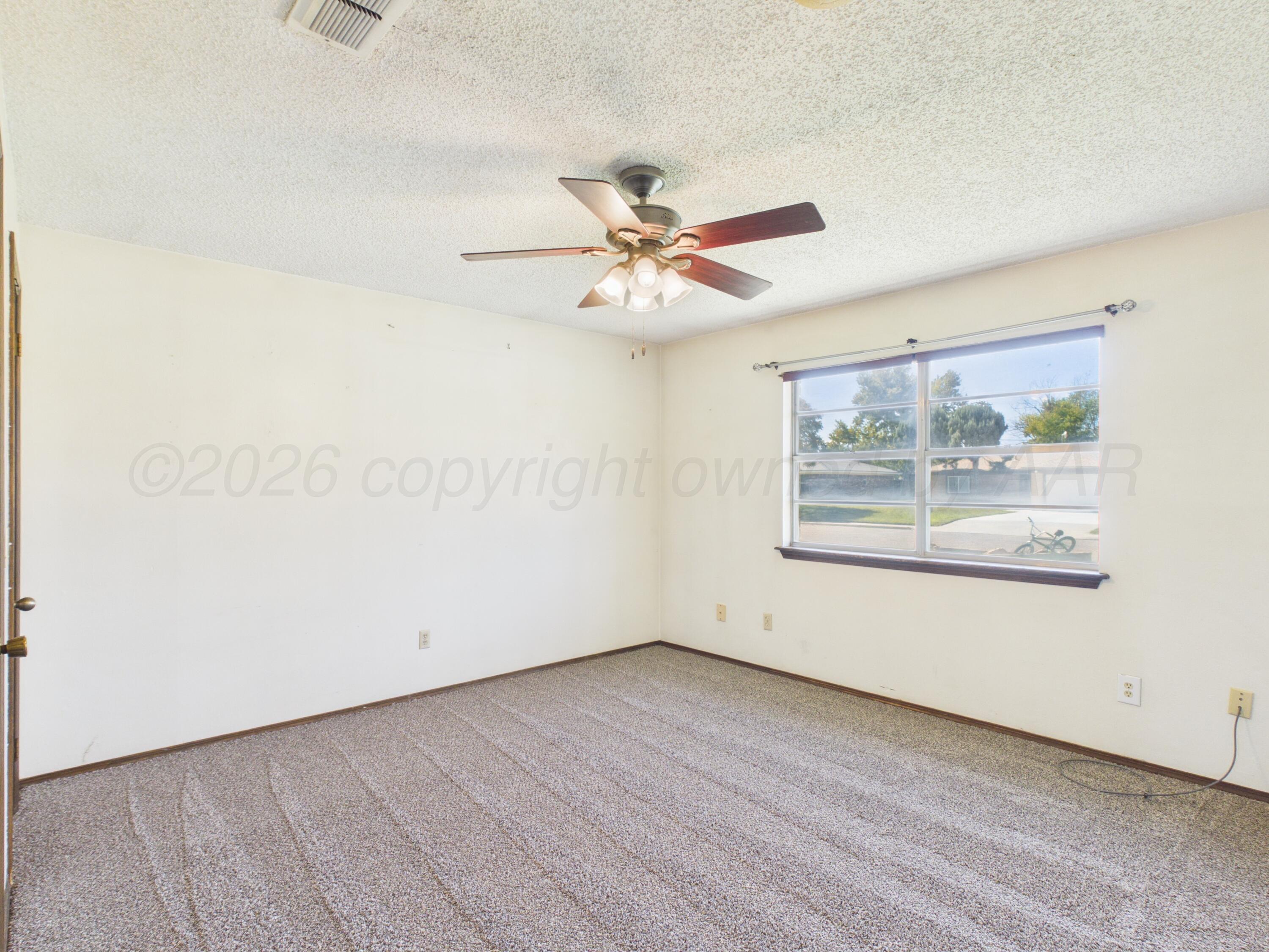 1105 Mills Avenue Property Photo 14