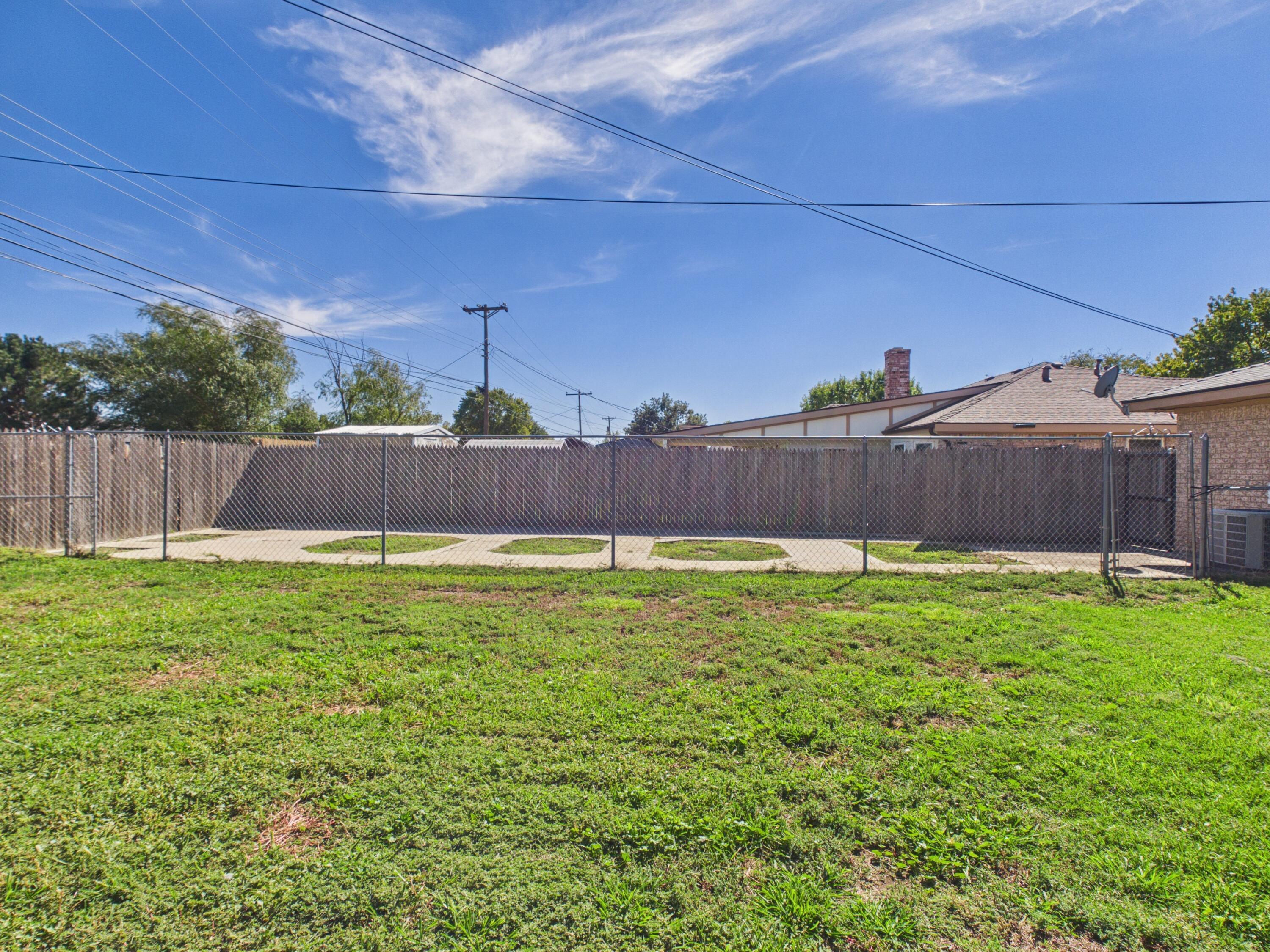 1105 Mills Avenue Property Photo 18