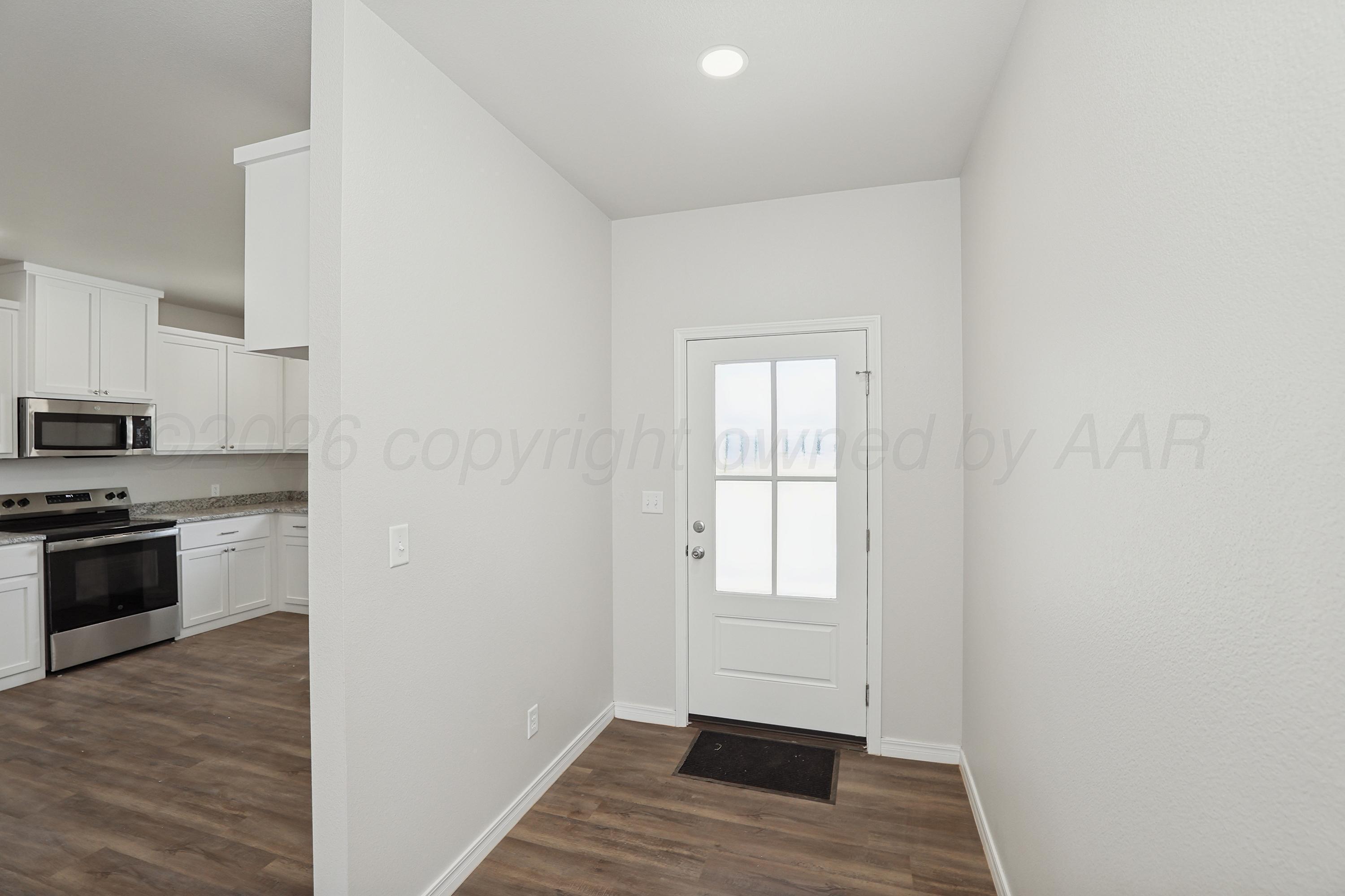 902 W Maple Ave Property Photo 5