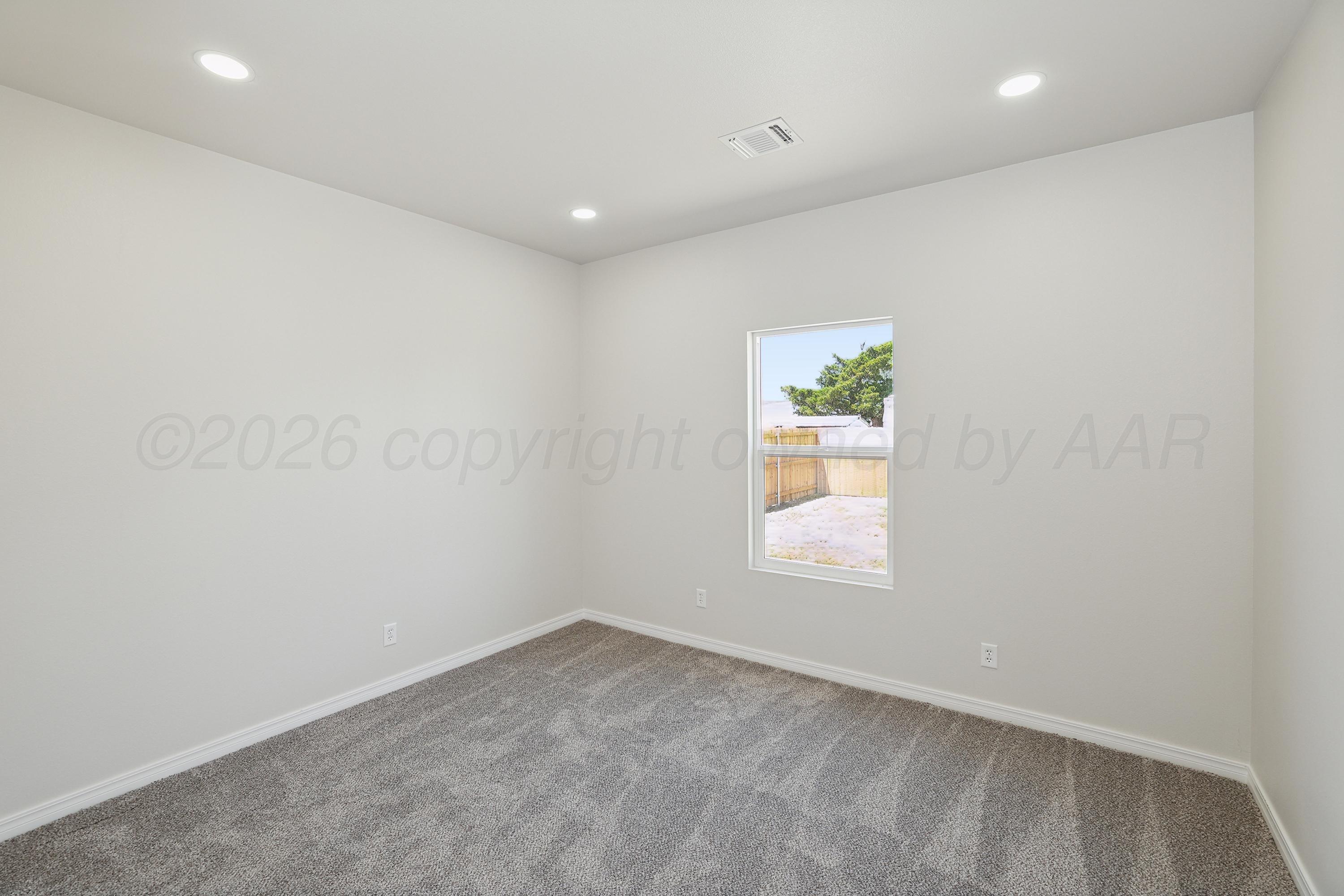 902 W Maple Ave Property Photo 21