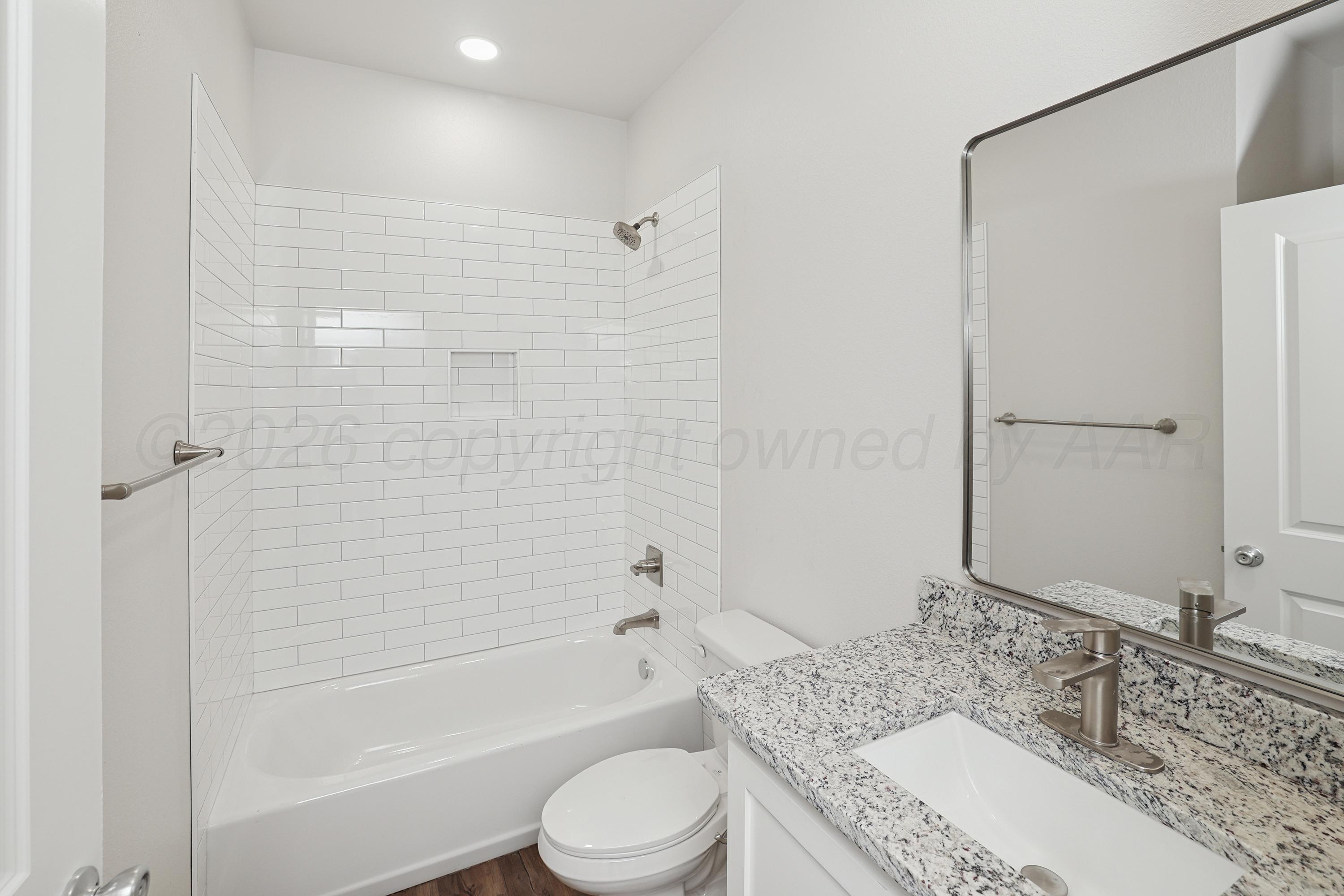 902 W Maple Ave Property Photo 24