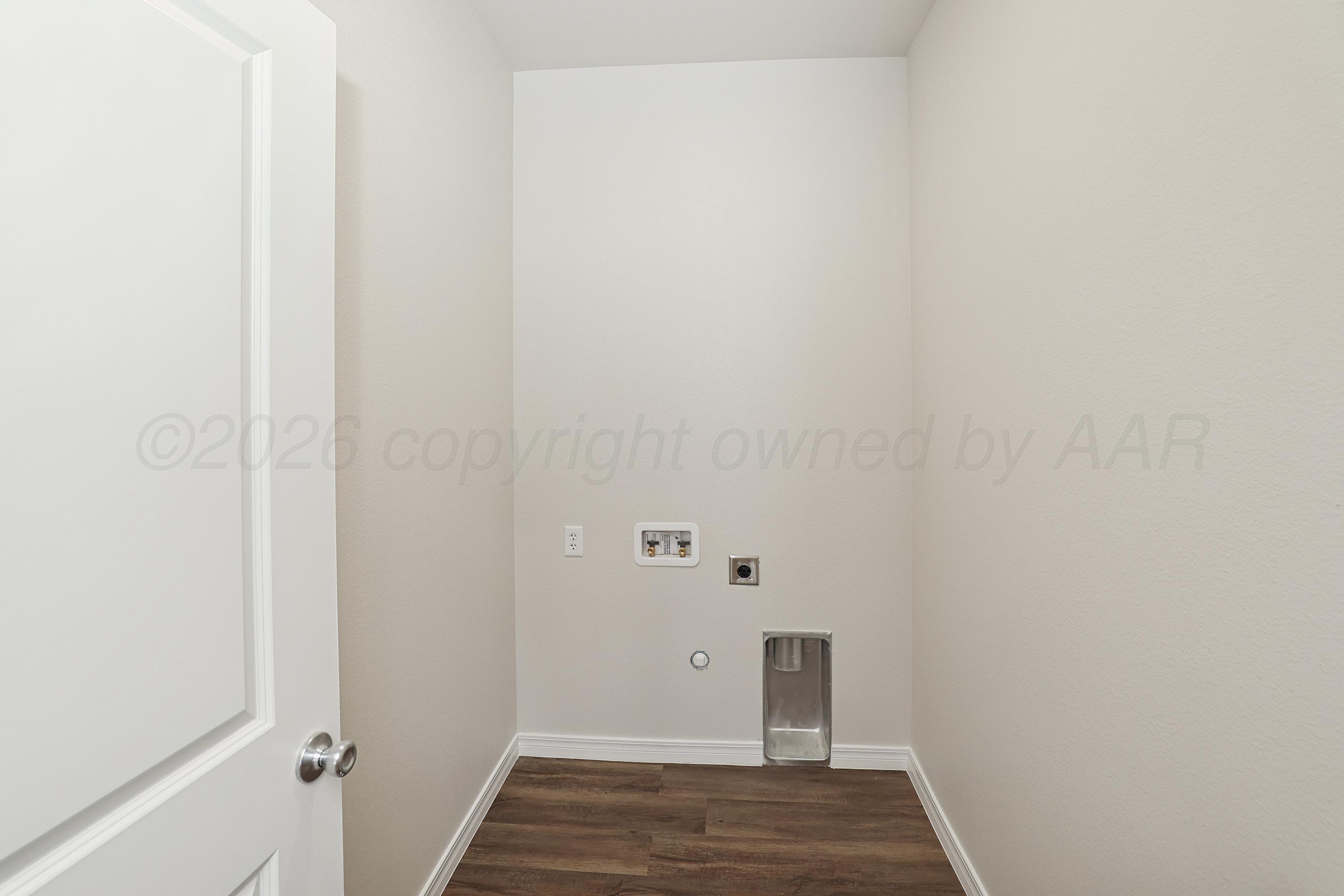 902 W Maple Ave Property Photo 27