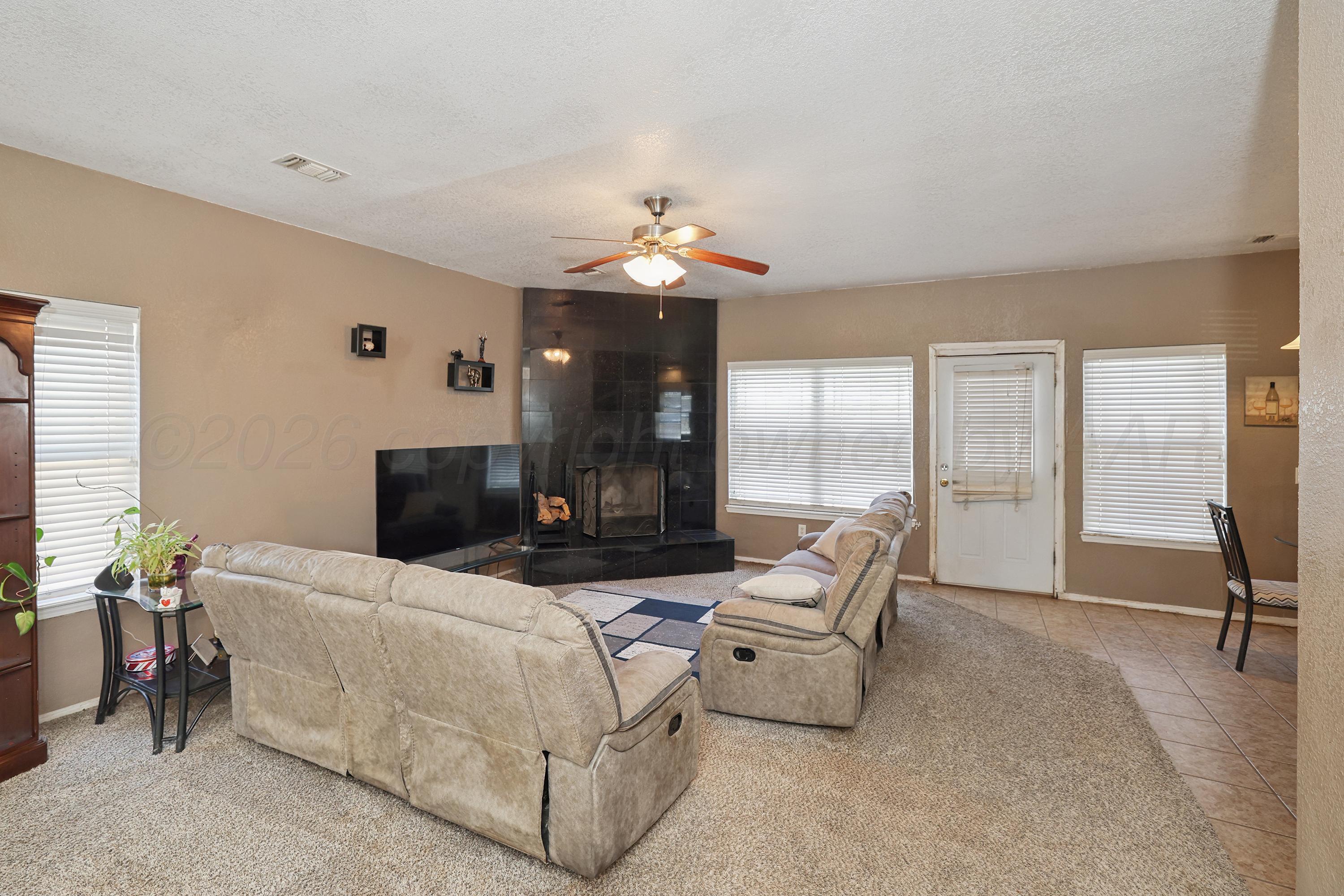 1420 Sw 62nd Avenue Property Photo 4