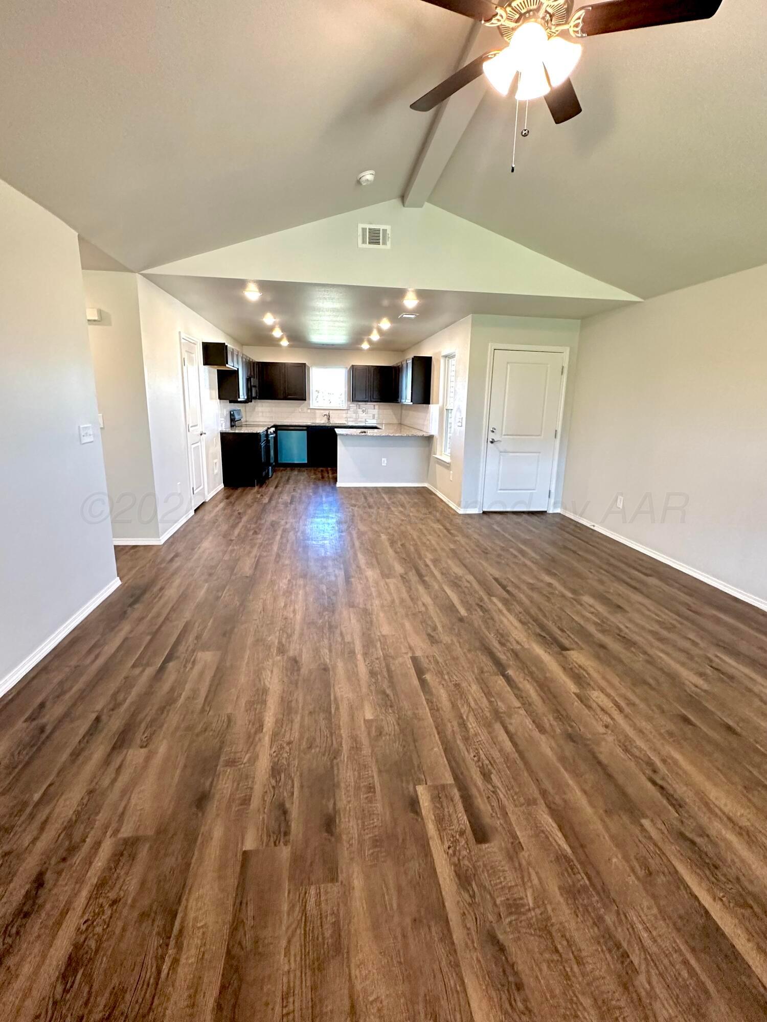 4403 Sunset Street Property Photo 2