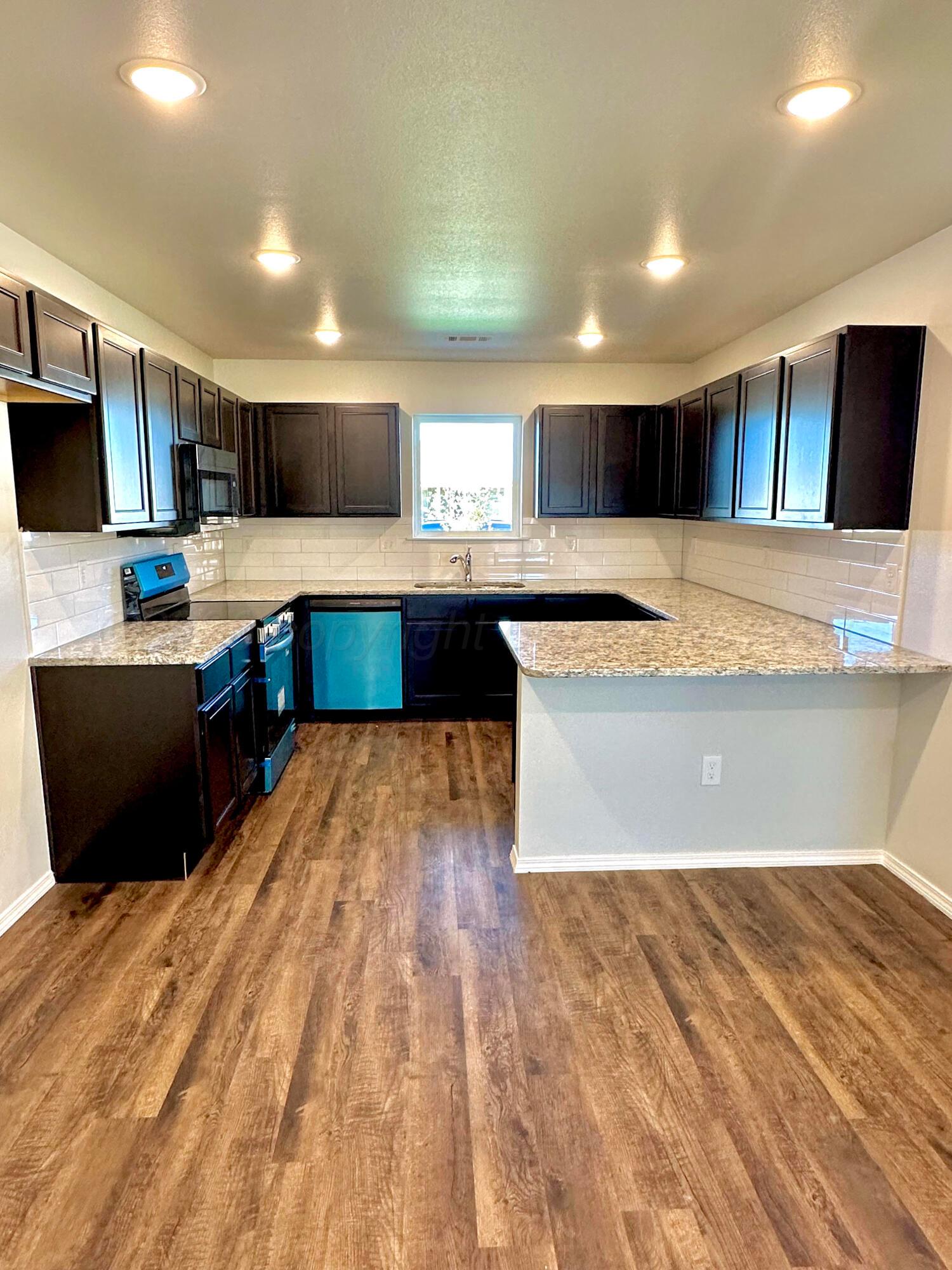 4403 Sunset Street Property Photo 4