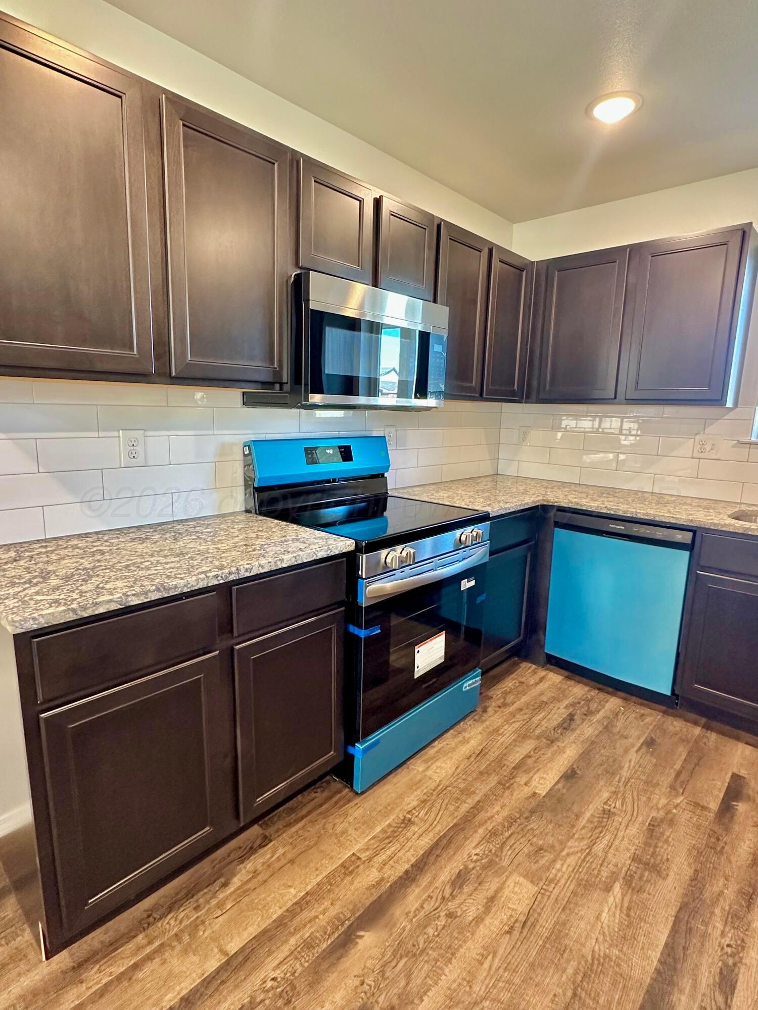 4403 Sunset Street Property Photo 6