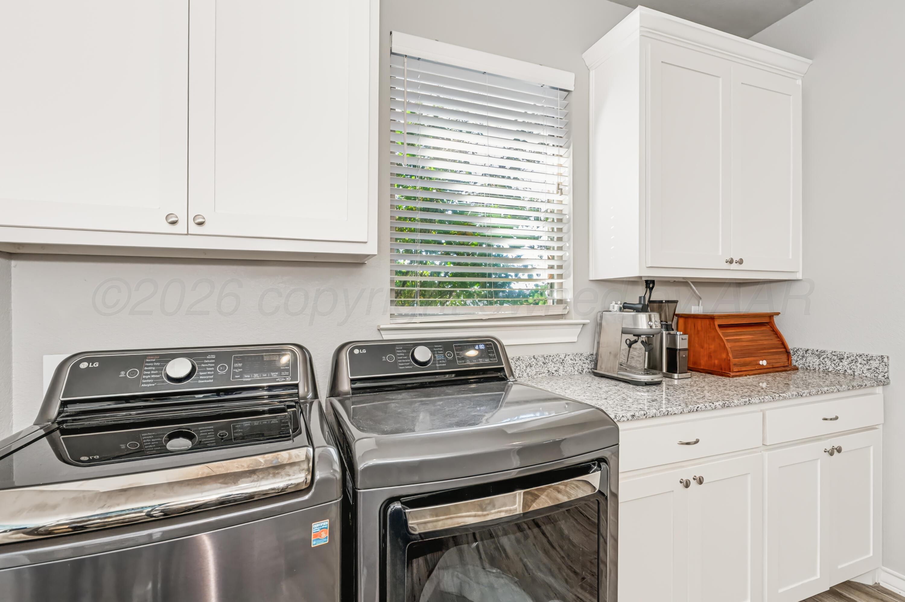 8802 Wedgewood Avenue Property Photo 26