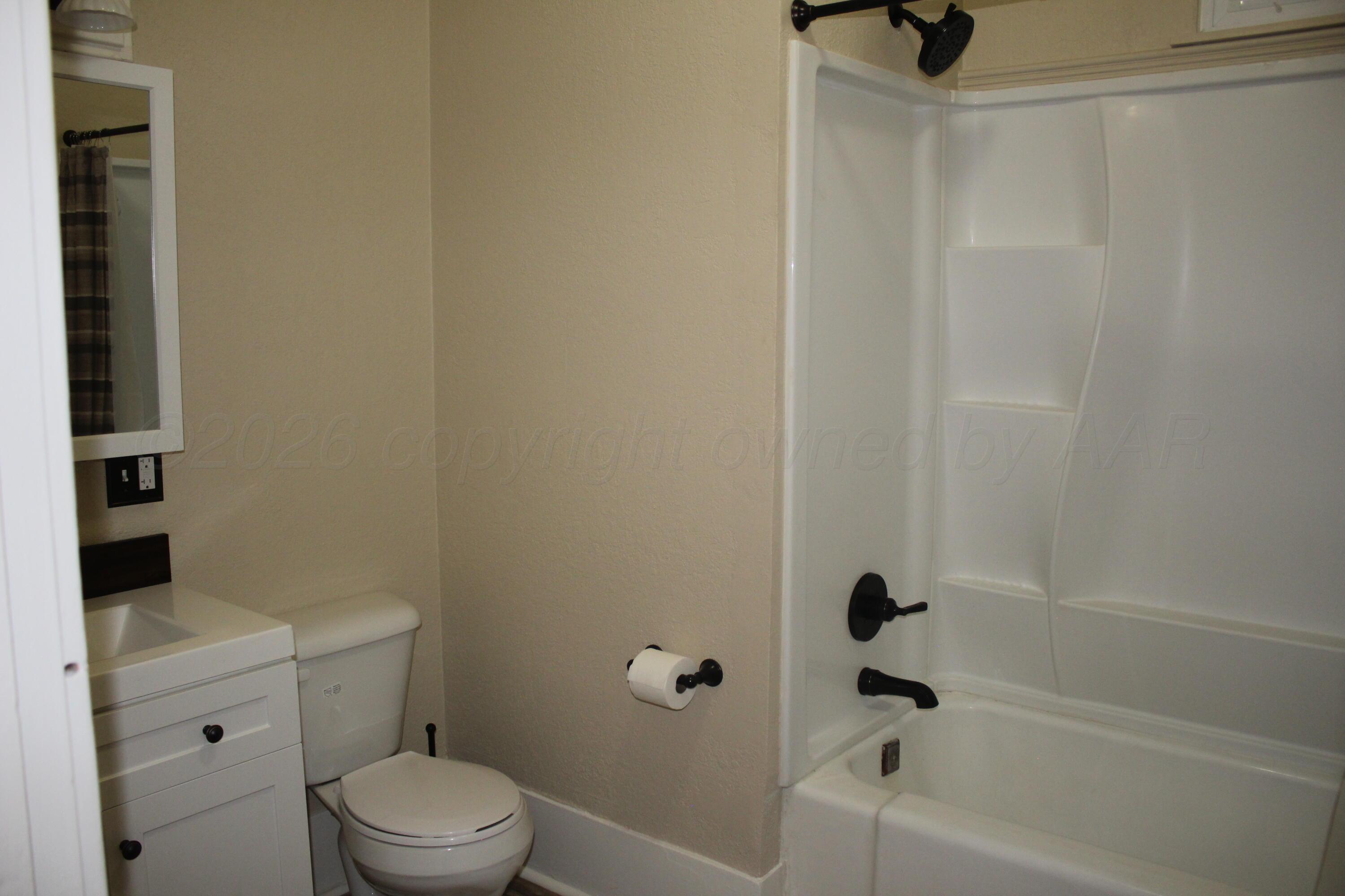 603 E 5th Street Property Photo 15