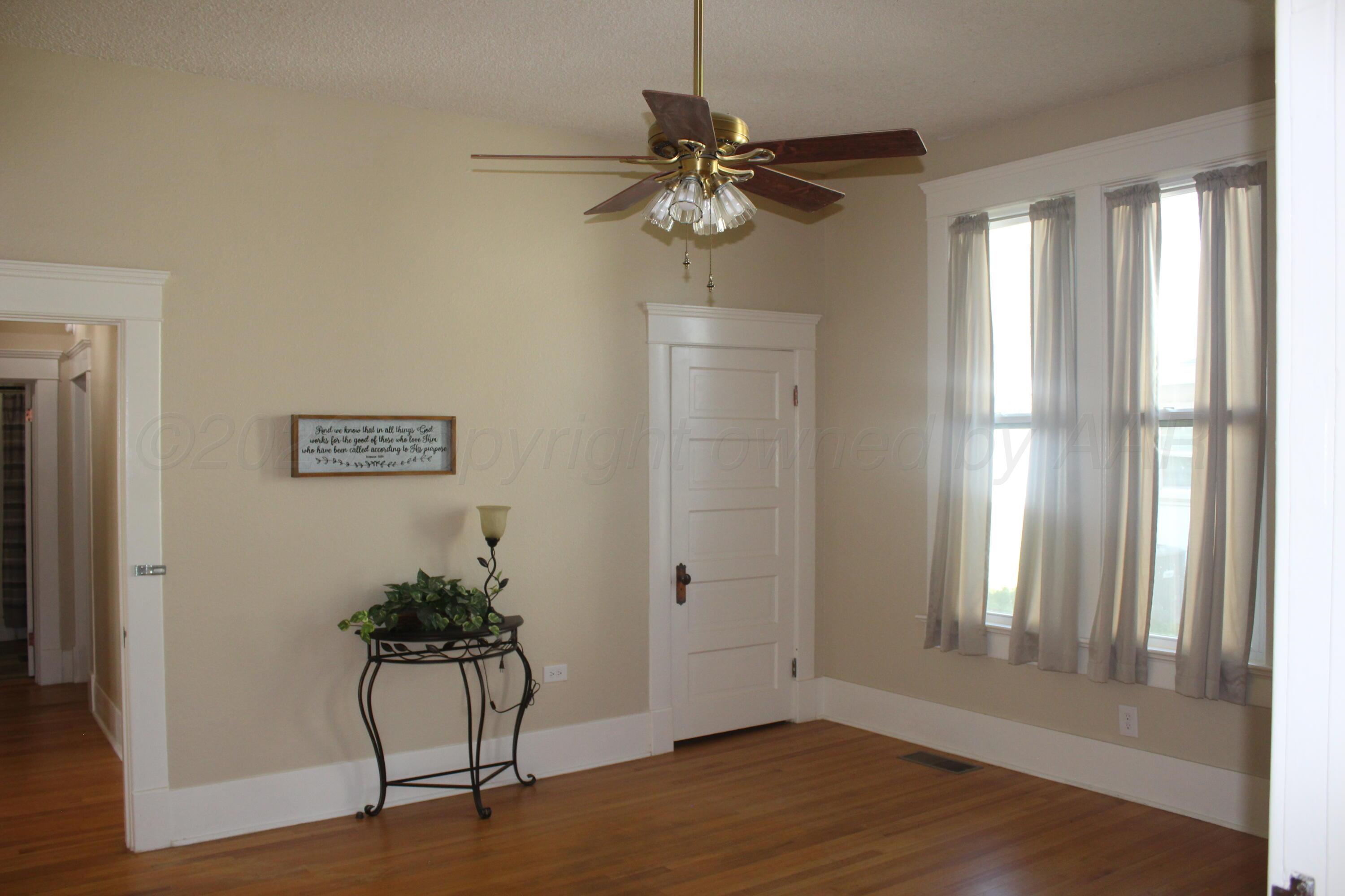 603 E 5th Street Property Photo 20